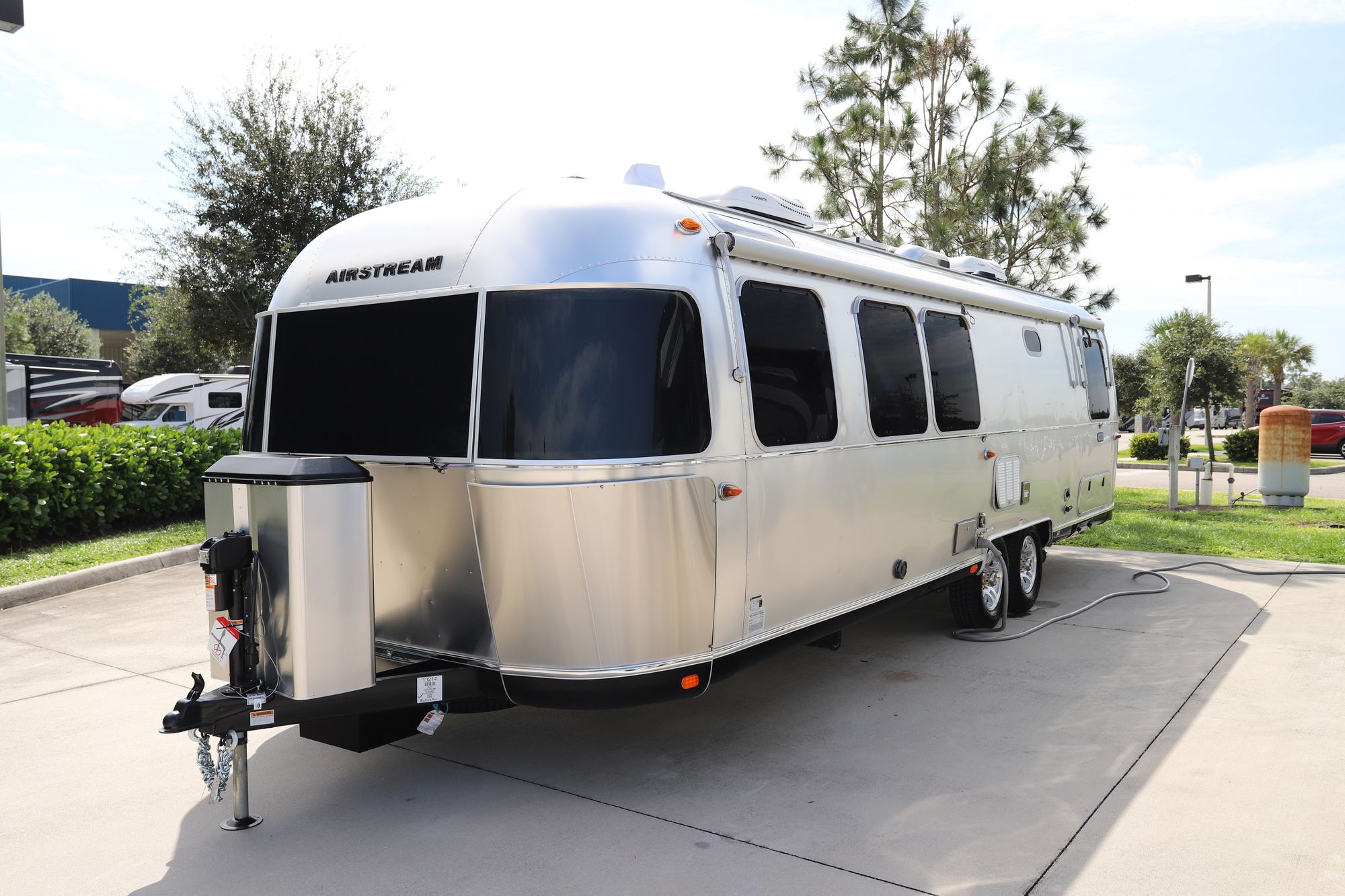 New 2021 Airstream Classic 30RB Travel Trailer  For Sale