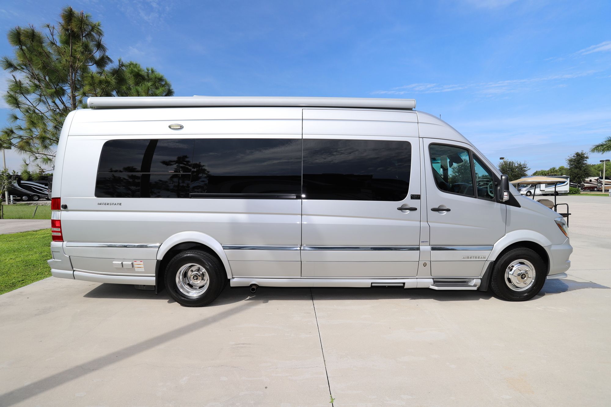 Used 2017 Airstream Interstate EXT GT TWIN Class B  For Sale