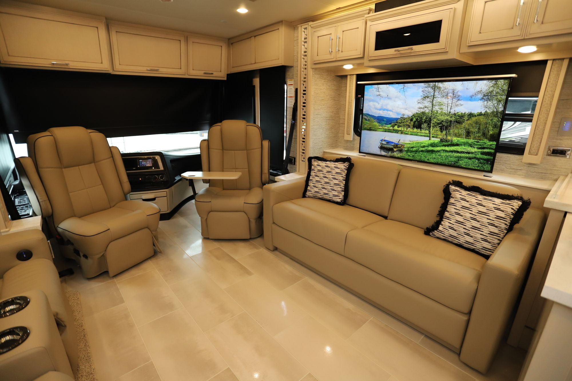 New 2021 Newmar Ventana 3717 Class A  For Sale