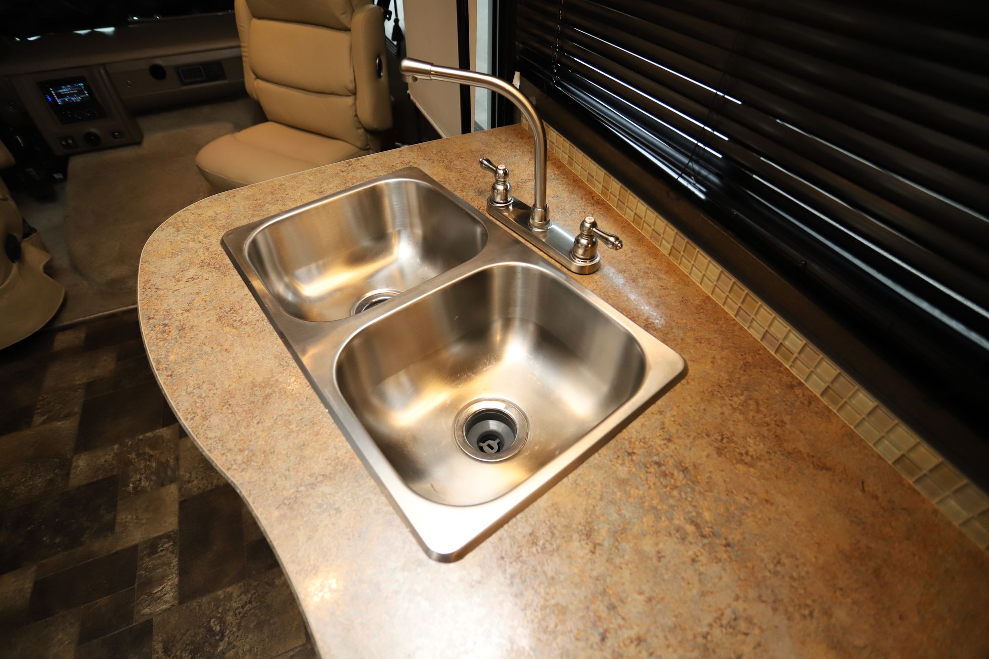 Used 2014 Fleetwood Bounder 34B Class A  For Sale