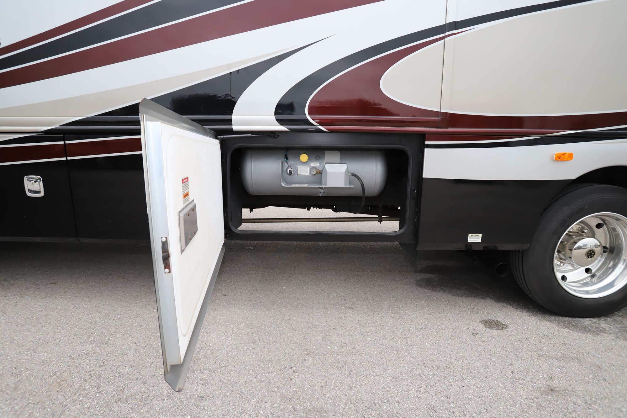 Used 2014 Fleetwood Bounder 34B Class A  For Sale