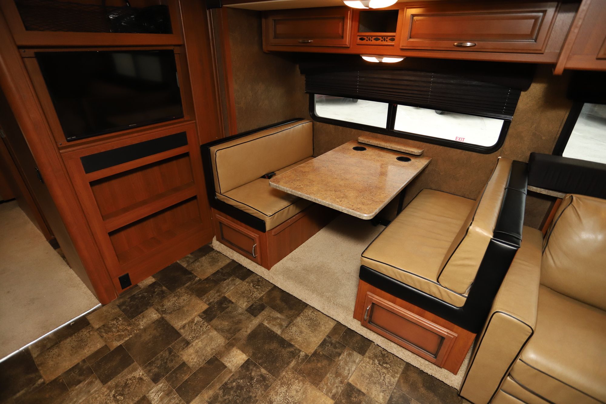 Used 2014 Fleetwood Bounder 34B Class A  For Sale