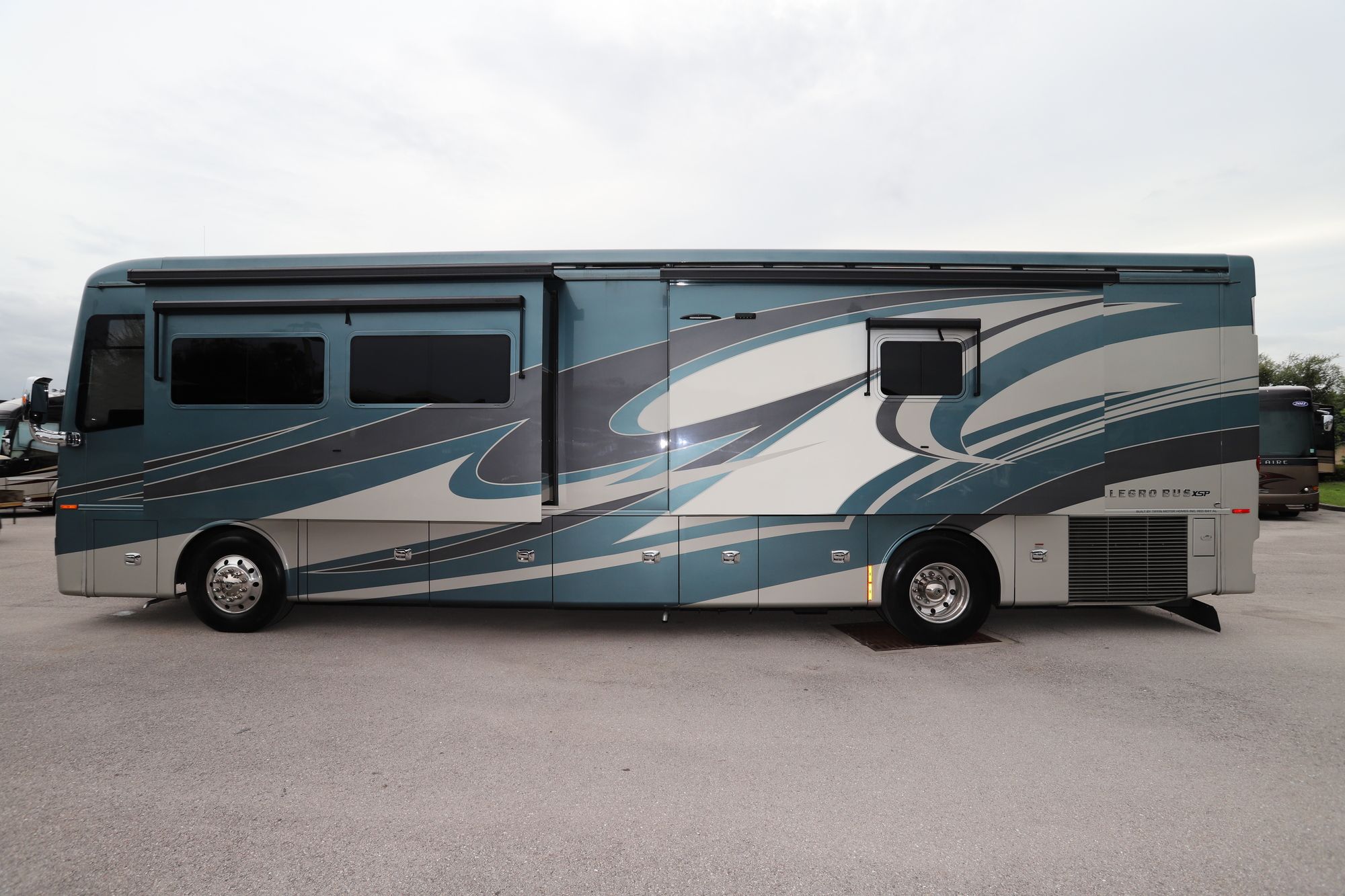 Used 2020 Tiffin Motor Homes Allegro Bus 40AP Class A  For Sale