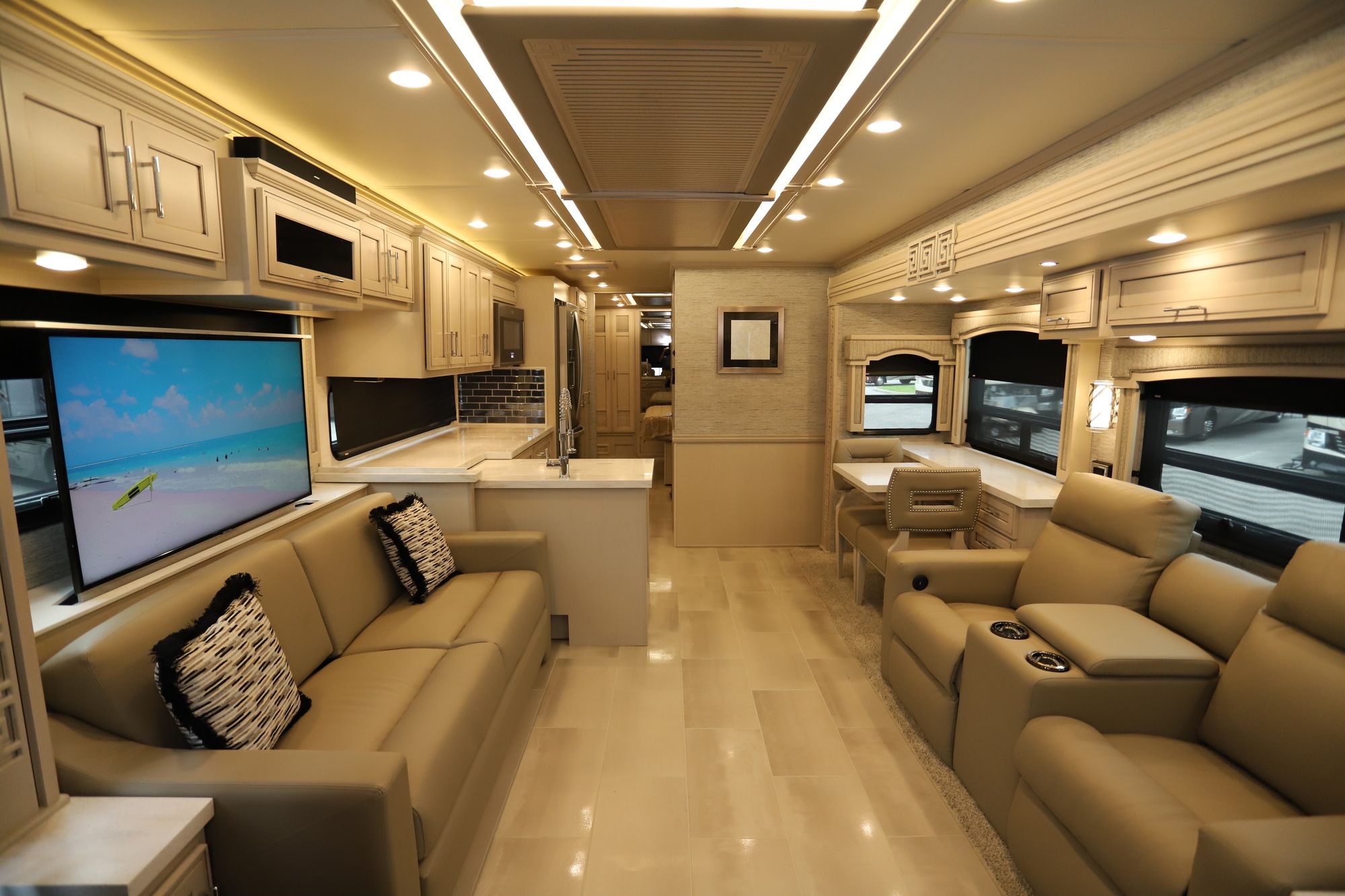 New 2021 Newmar Ventana 3717 Class A  For Sale