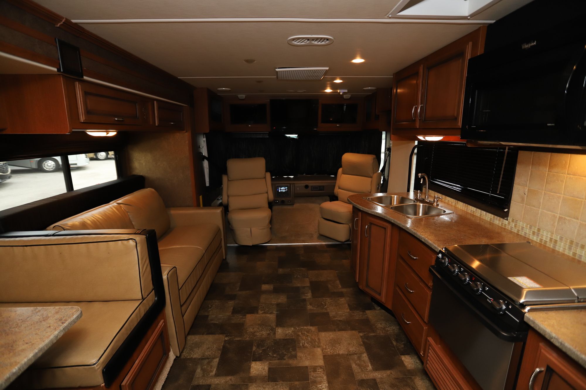 Used 2014 Fleetwood Bounder 34B Class A  For Sale