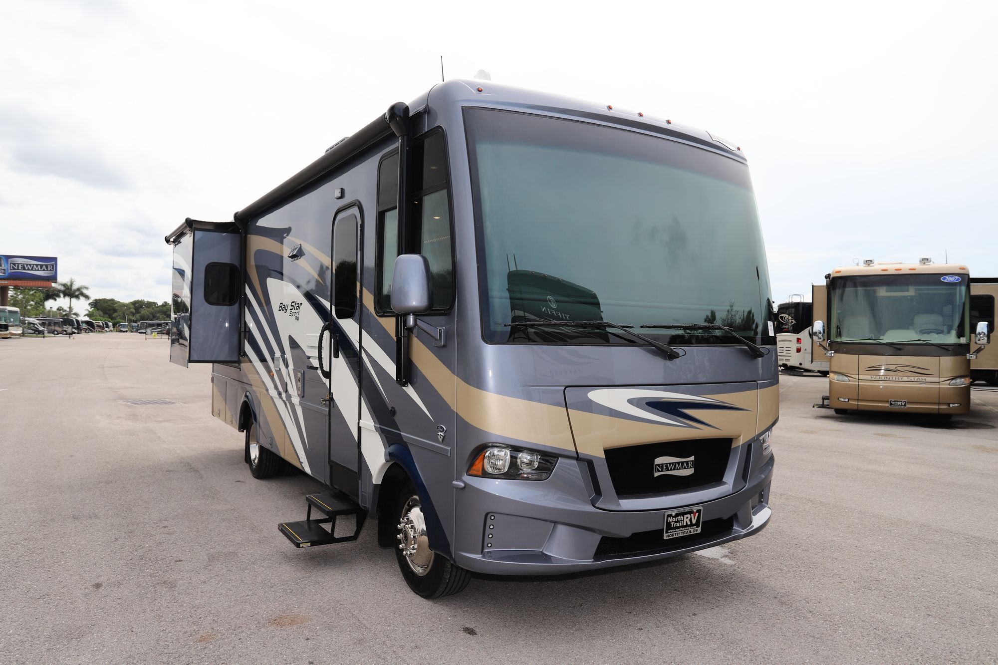 New 2021 Newmar Bay Star Sport 2702 Class A  For Sale