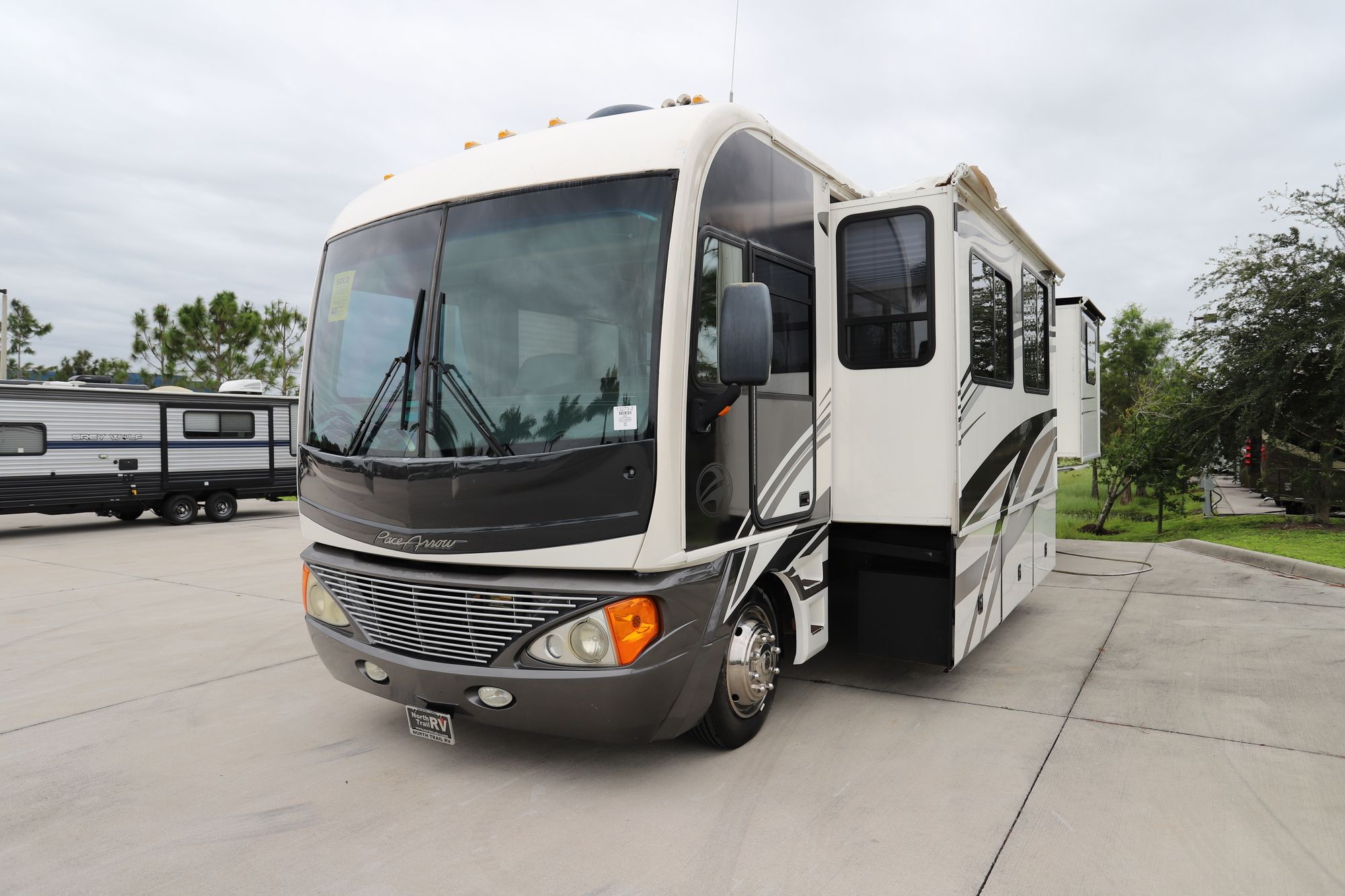 Used 2004 Fleetwood Pace Arrow 36B Class A  For Sale