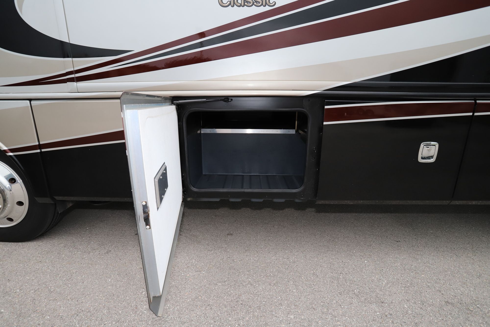 Used 2014 Fleetwood Bounder 34B Class A  For Sale