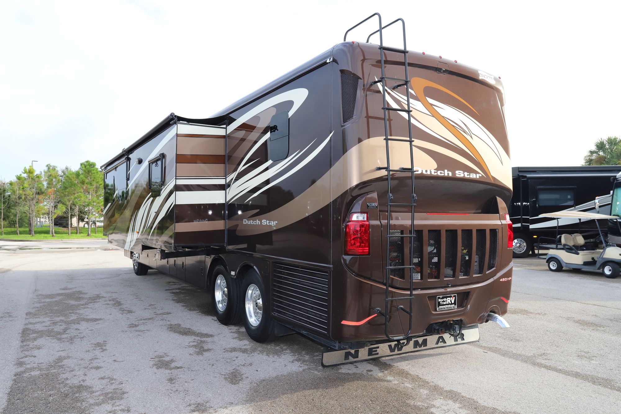 Used 2014 Newmar Dutch Star 4369 Class A  For Sale