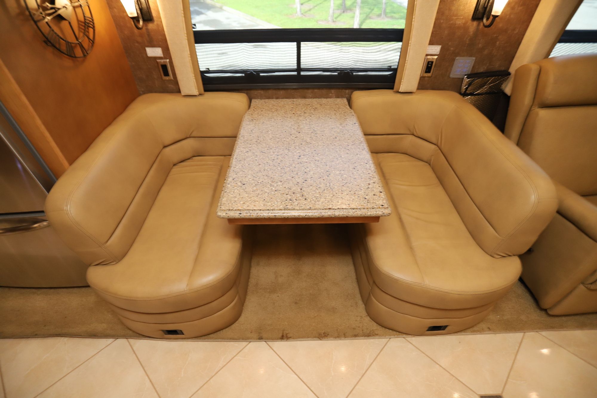 Used 2014 Newmar Dutch Star 4369 Class A  For Sale