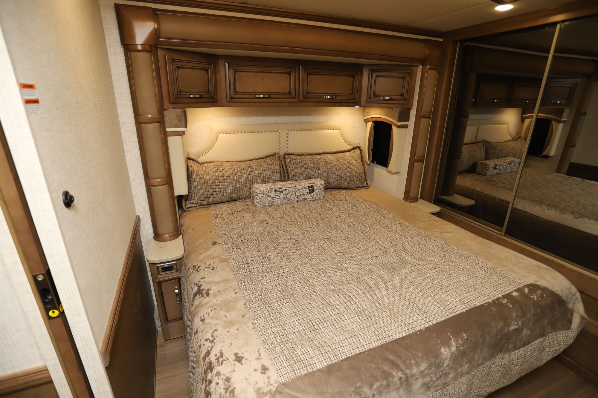 New 2021 Newmar Kountry Star 3426 Class A  For Sale