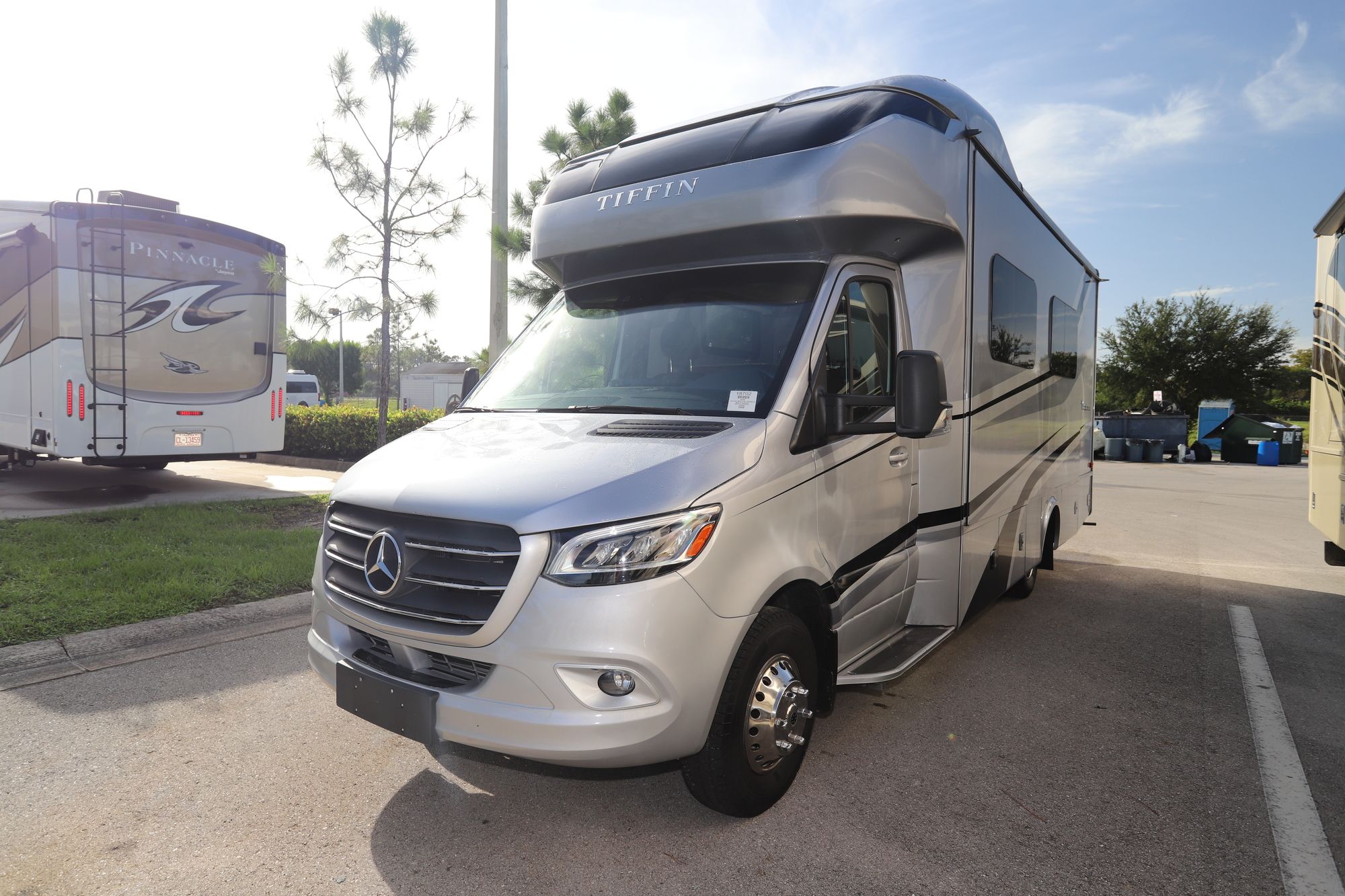 Used 2020 Tiffin Motor Homes Wayfarer 25RW Class C  For Sale