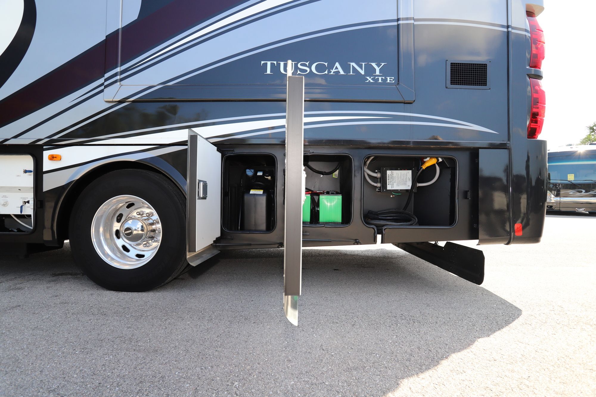 Used 2017 Thor Tuscany Xte 40BX Class A  For Sale