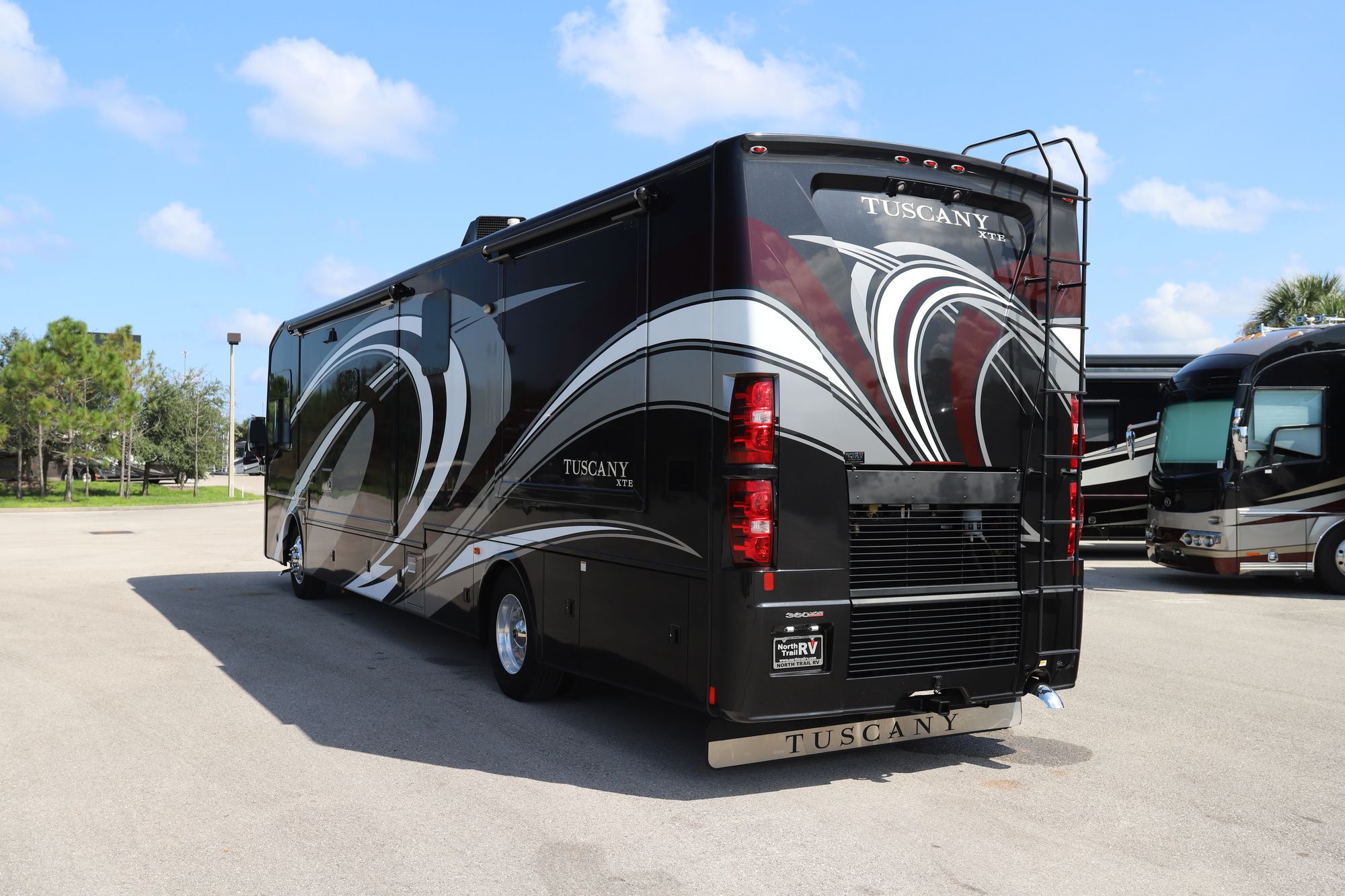 Used 2017 Thor Tuscany Xte 40BX Class A  For Sale