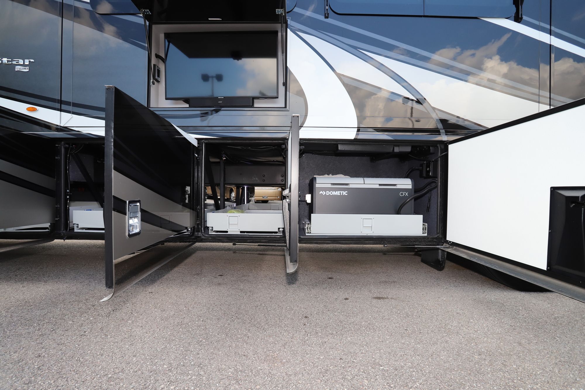 New 2021 Newmar Dutch Star 4369 Class A  For Sale