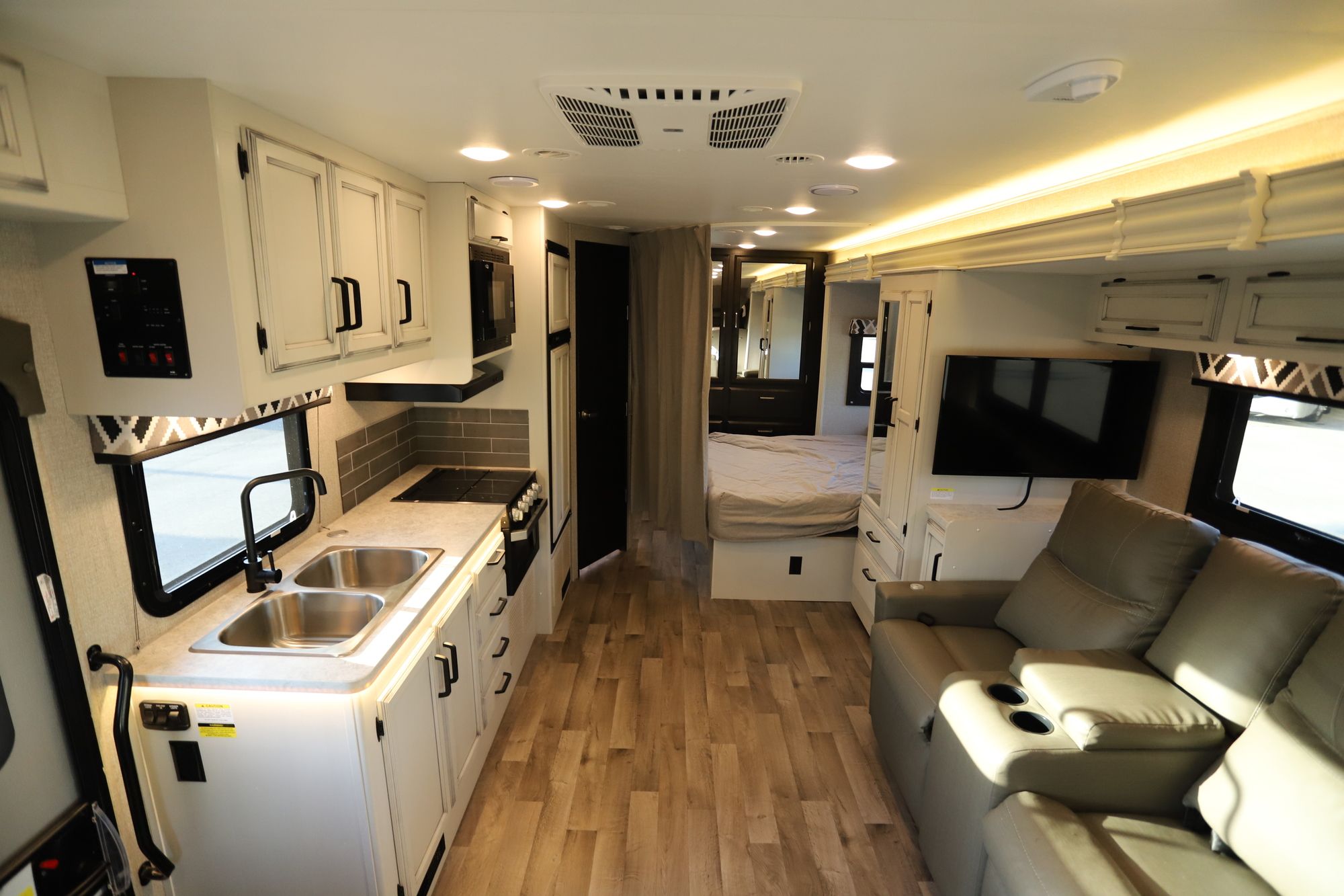 New 2021 Jayco Redhawk 24B Class C  For Sale