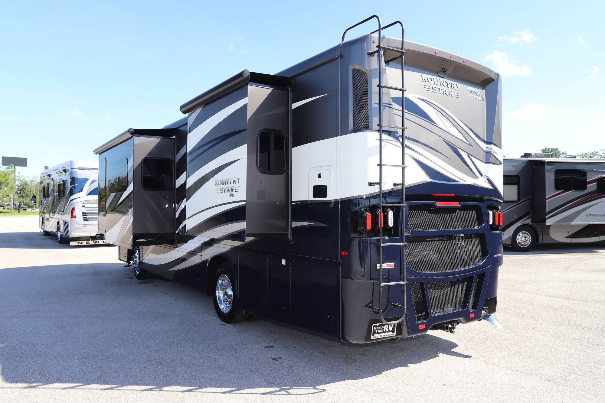 New 2021 Newmar Kountry Star 3412 Class A  For Sale