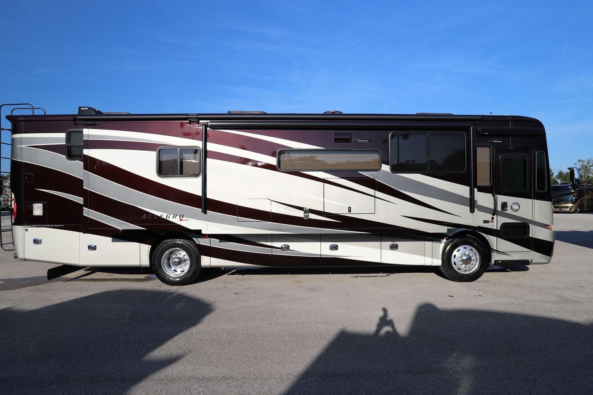 Used 2019 Tiffin Motor Homes Allegro Red 37BA Class A  For Sale