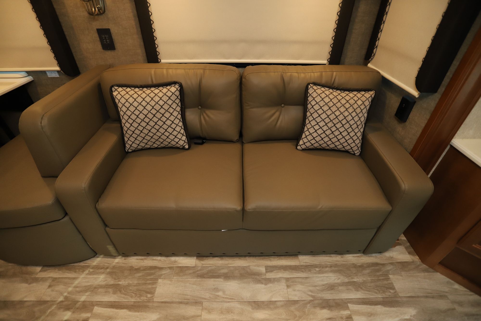 New 2021 Renegade Rv Veracruz 35MDS Class C  For Sale