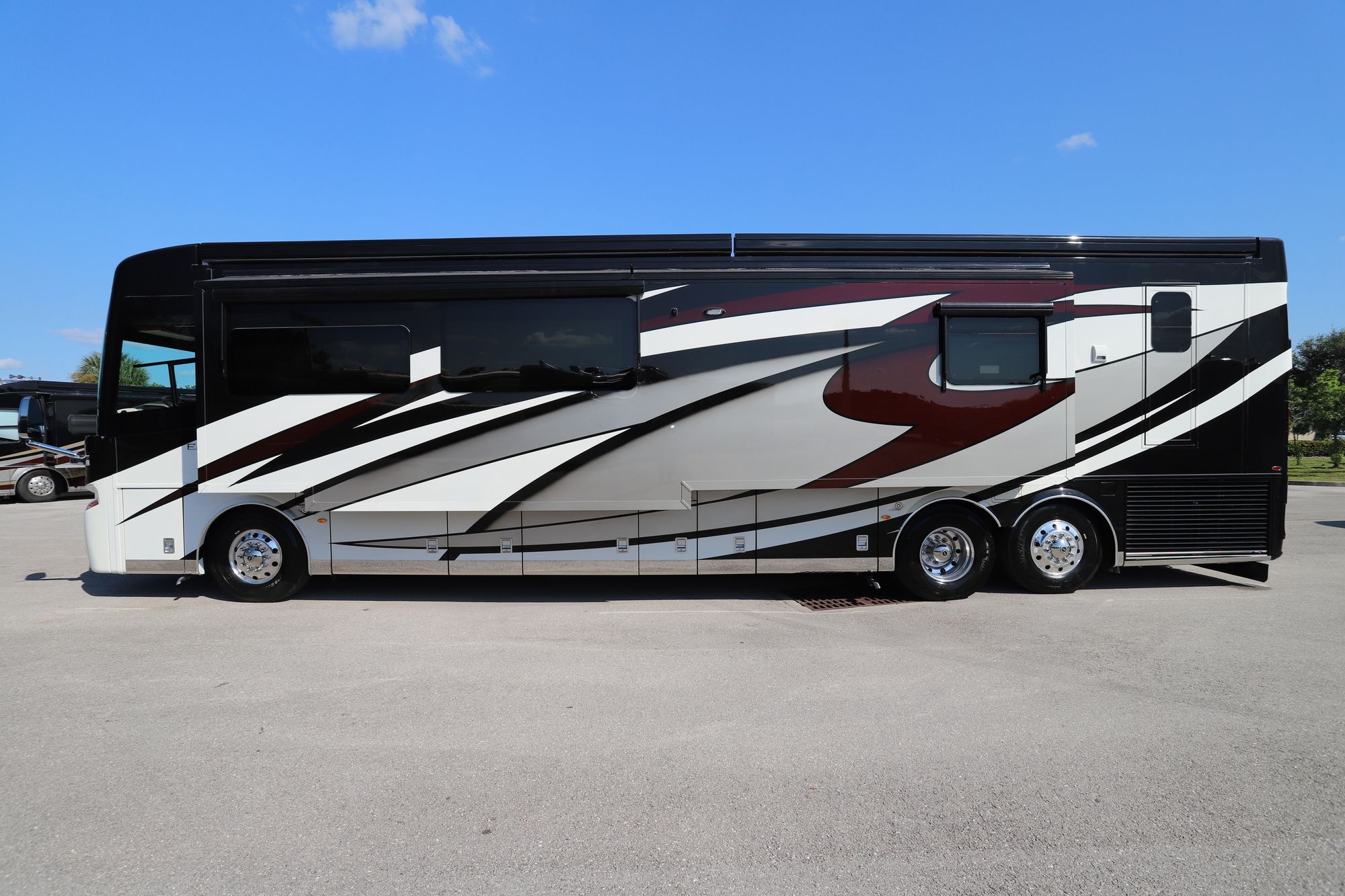 New 2021 Newmar Essex 4569 Class A  For Sale