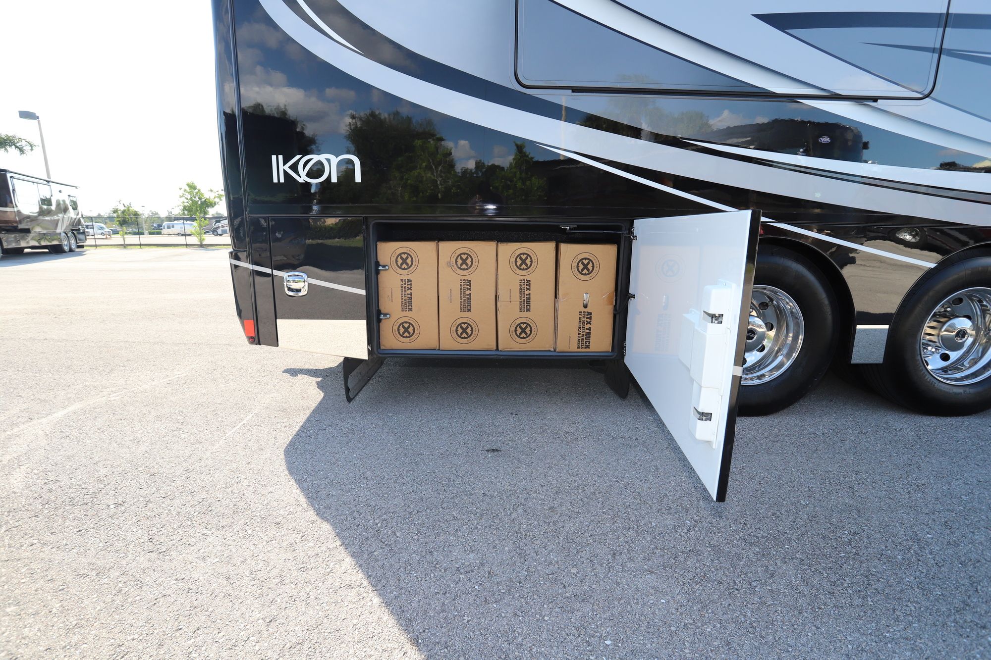 New 2021 Renegade Rv Ikon i4534RX Super C  For Sale