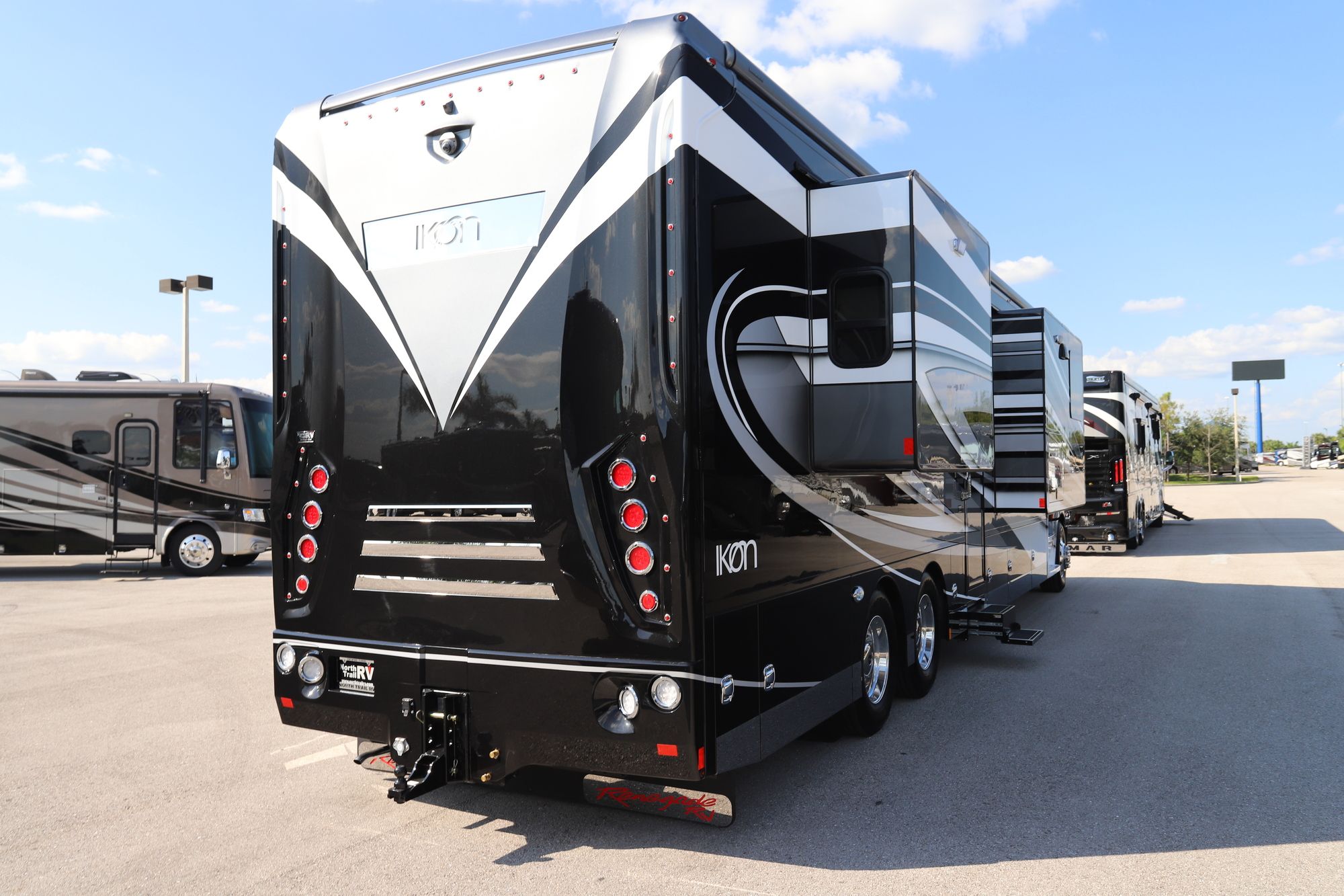 New 2021 Renegade Rv Ikon i4534RX Super C  For Sale