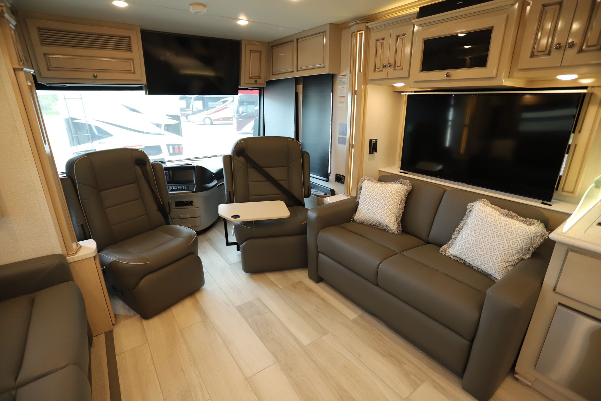 New 2021 Newmar Dutch Star 4326 Class A  For Sale