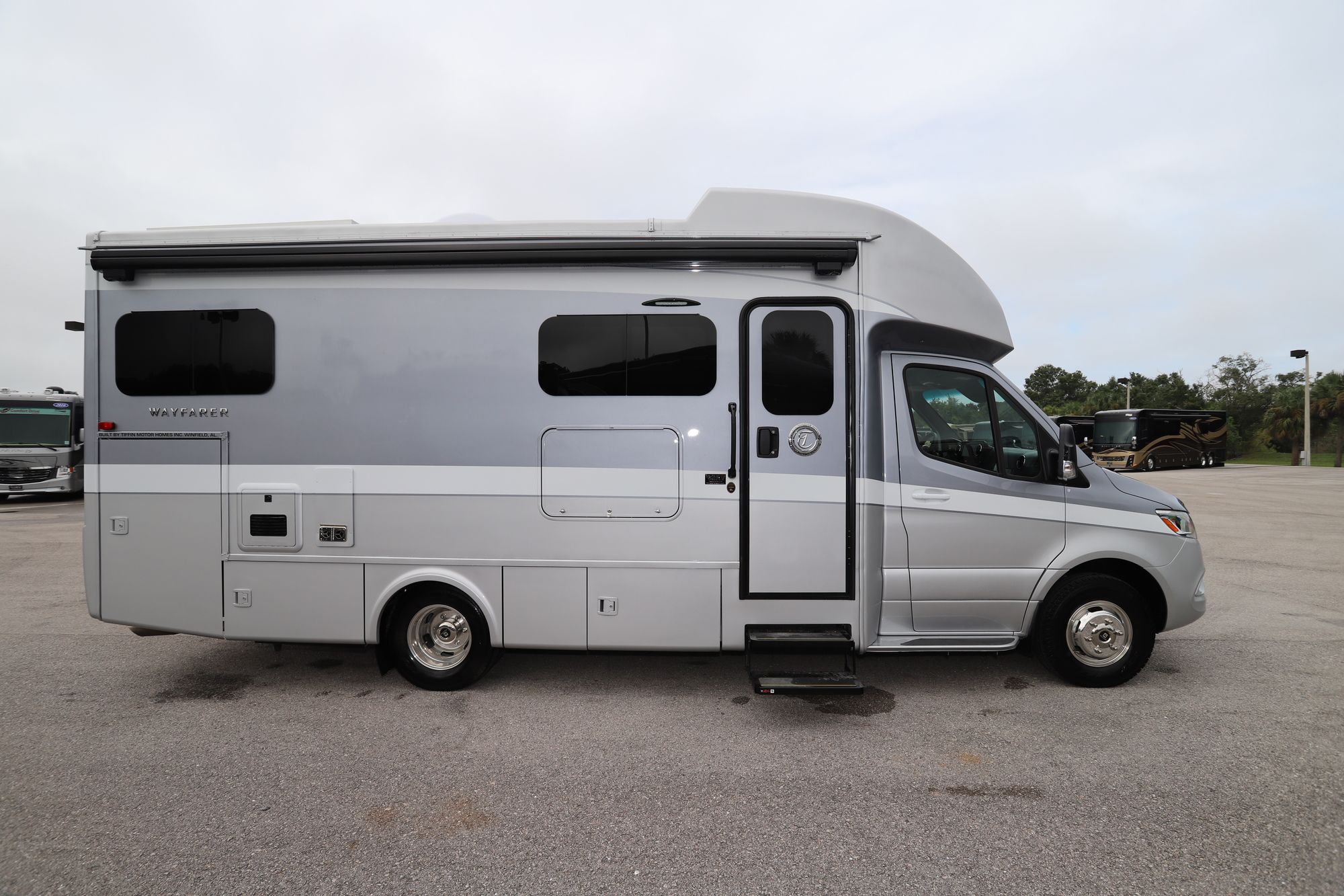 New 2021 Tiffin Motor Homes Wayfarer 25LW Class C  For Sale