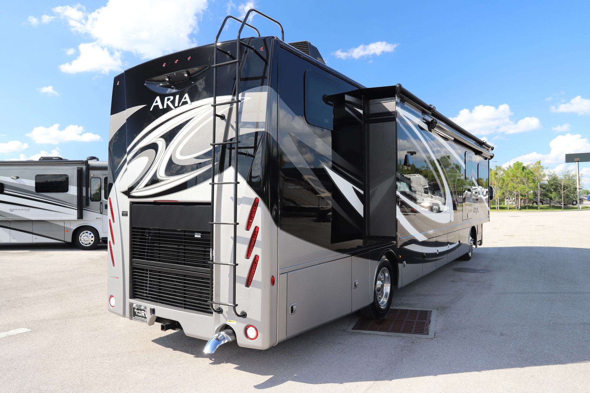 New 2021 Thor Aria 3901 Class A  For Sale