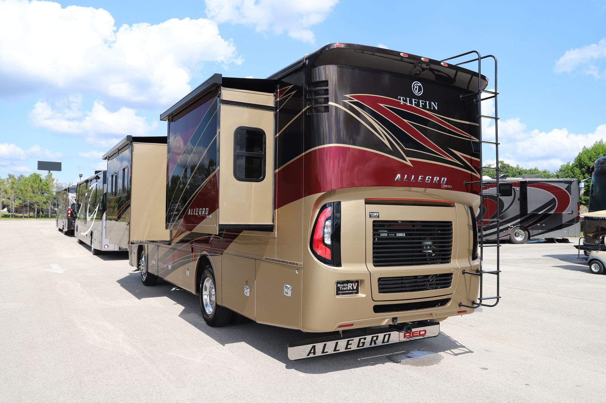 New 2021 Tiffin Motor Homes Allegro Red 33AA Class A  For Sale