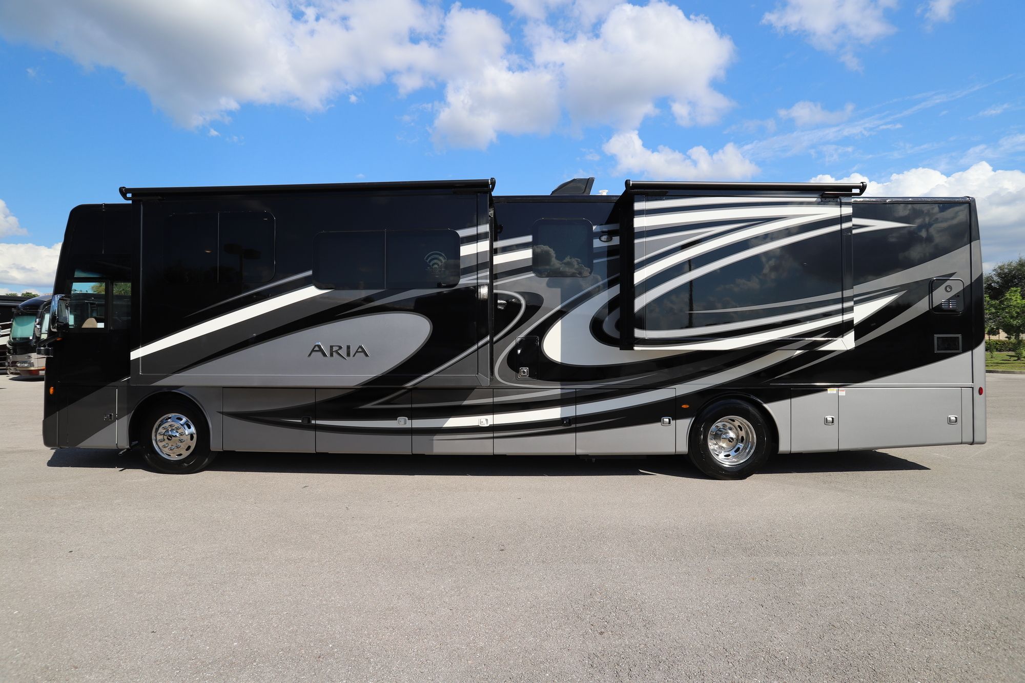 New 2021 Thor Aria 3901 Class A  For Sale