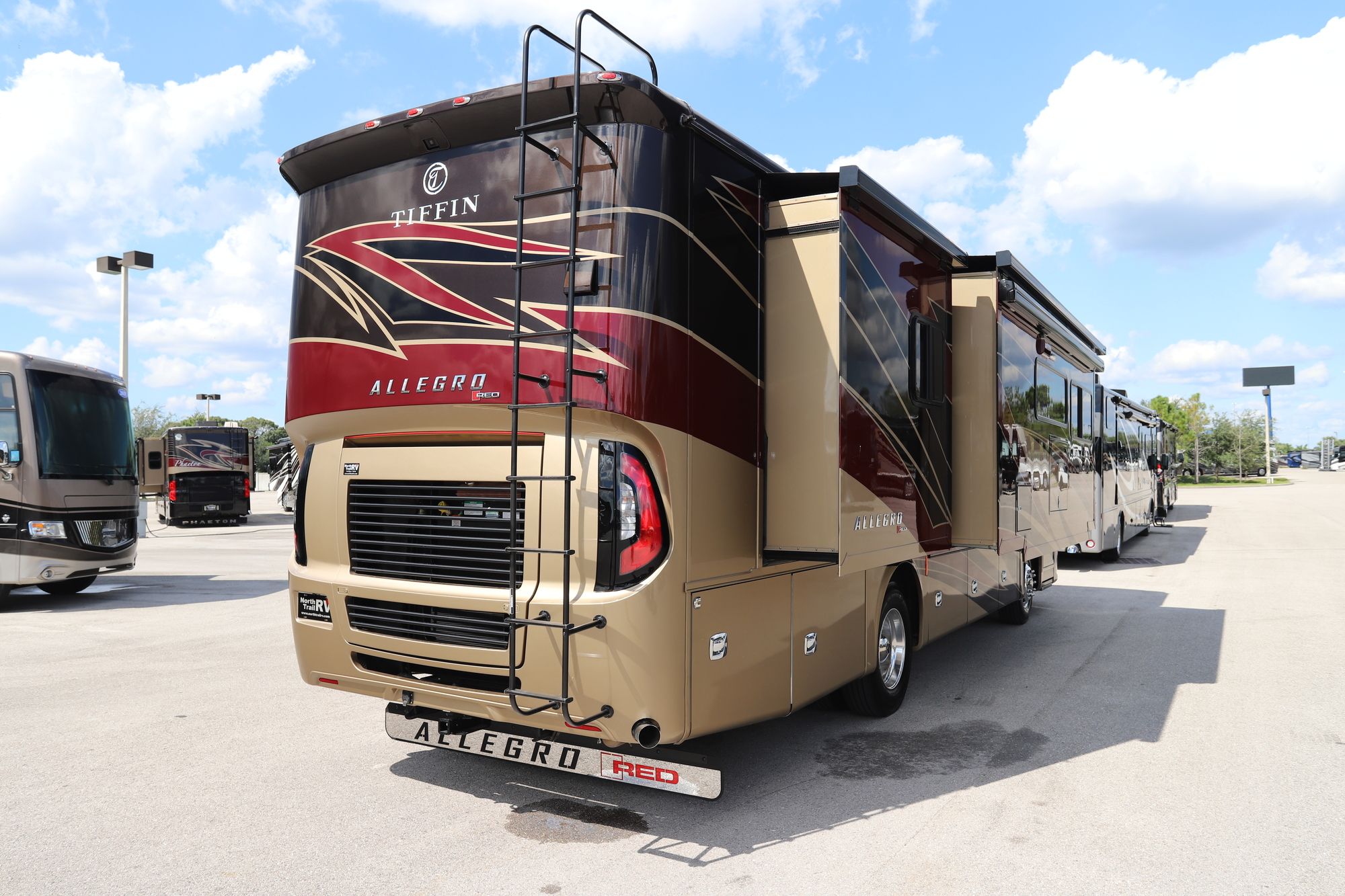 New 2021 Tiffin Motor Homes Allegro Red 33AA Class A  For Sale