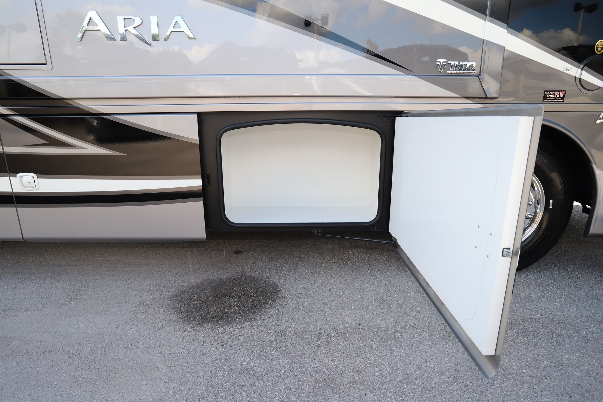 New 2021 Thor Aria 3901 Class A  For Sale