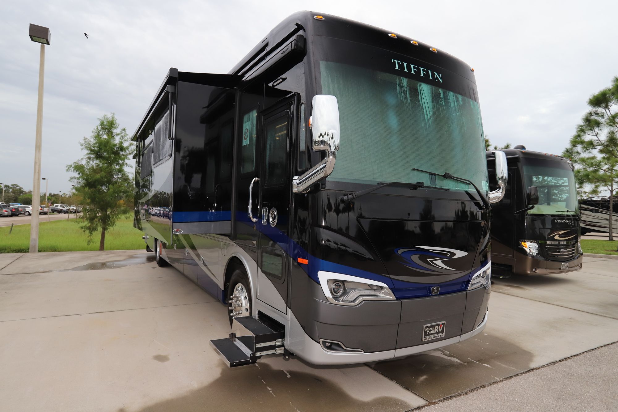 New 2021 Tiffin Motor Homes Allegro Bus 40IP Class A  For Sale