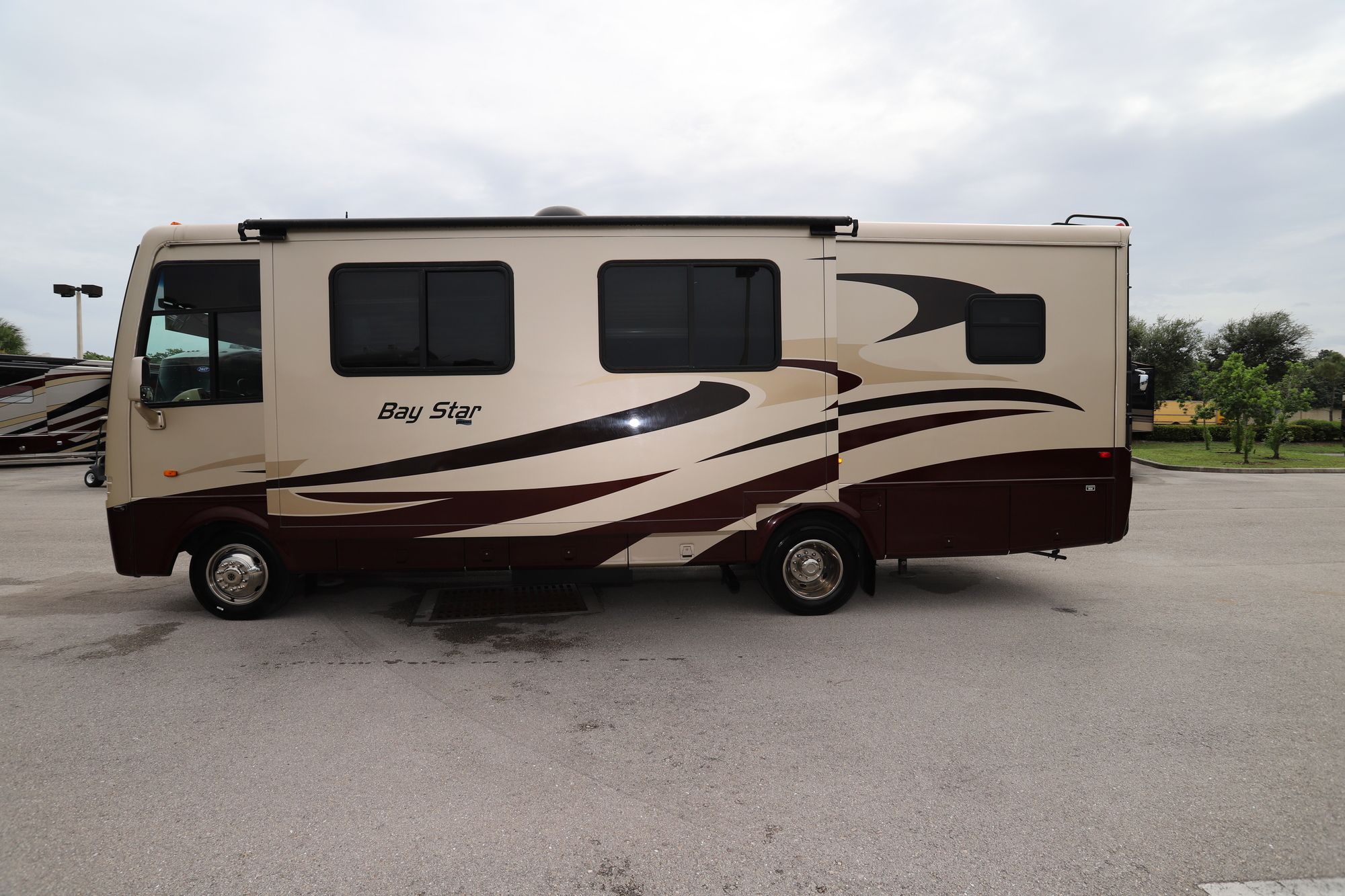 Used 2009 Newmar Bay Star 2901 Class A  For Sale