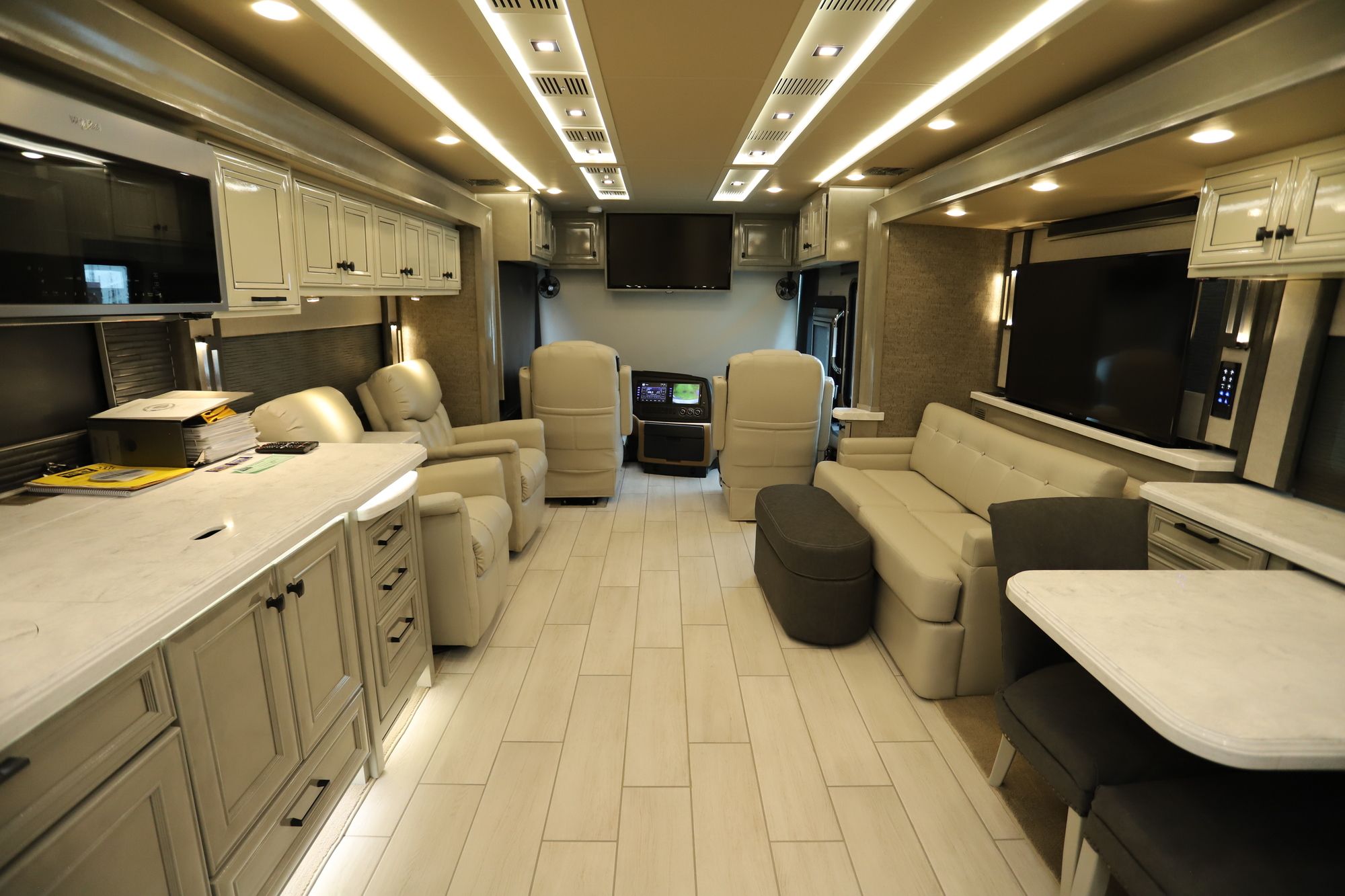 New 2021 Tiffin Motor Homes Allegro Bus 40IP Class A  For Sale