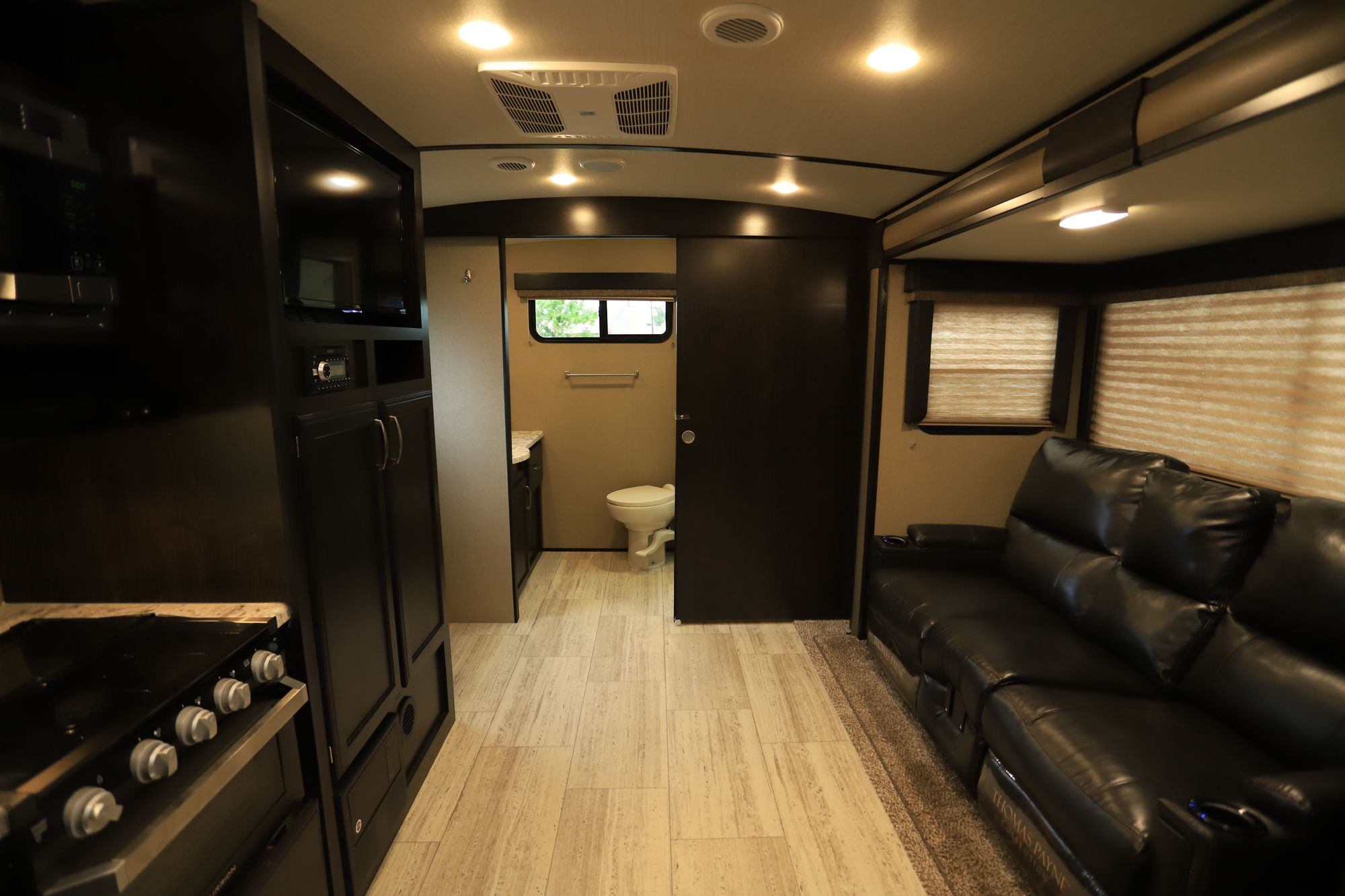 Used 2019 Grand Design Imagine 2150RB Travel Trailer  For Sale