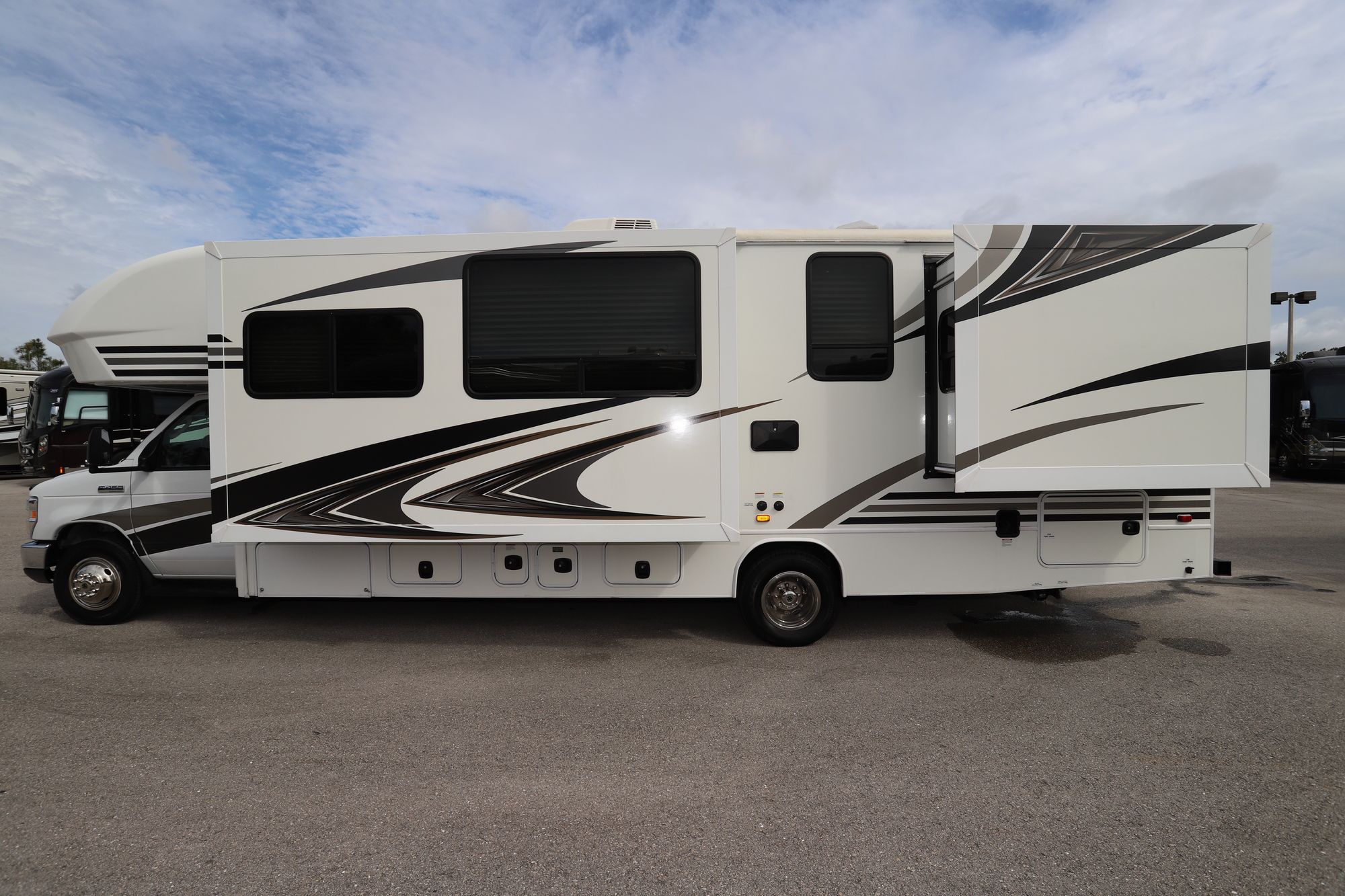 Used 2018 Jayco Envoy 29L Class C  For Sale