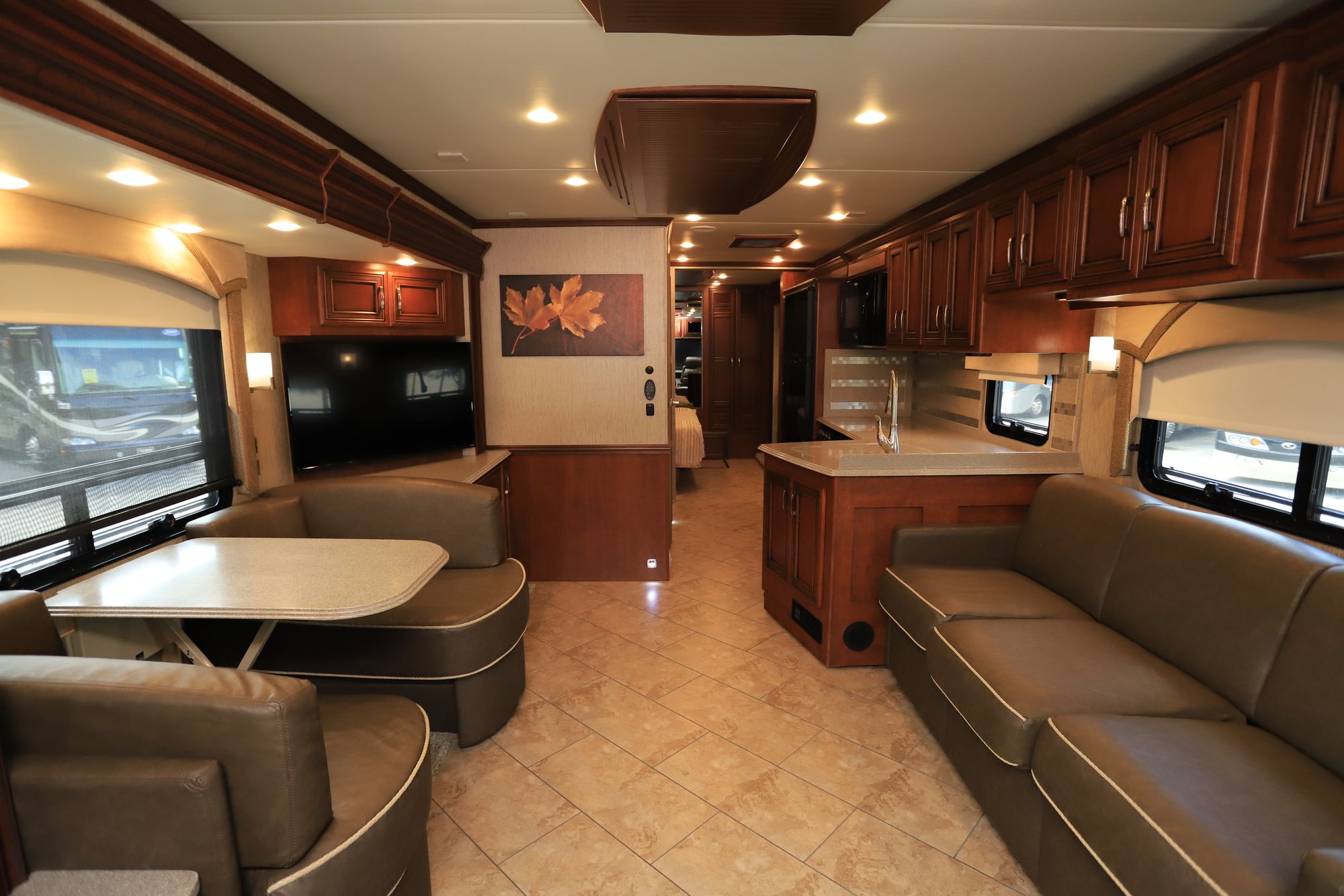 Used 2016 Newmar Ventana Le 3436 Class A  For Sale