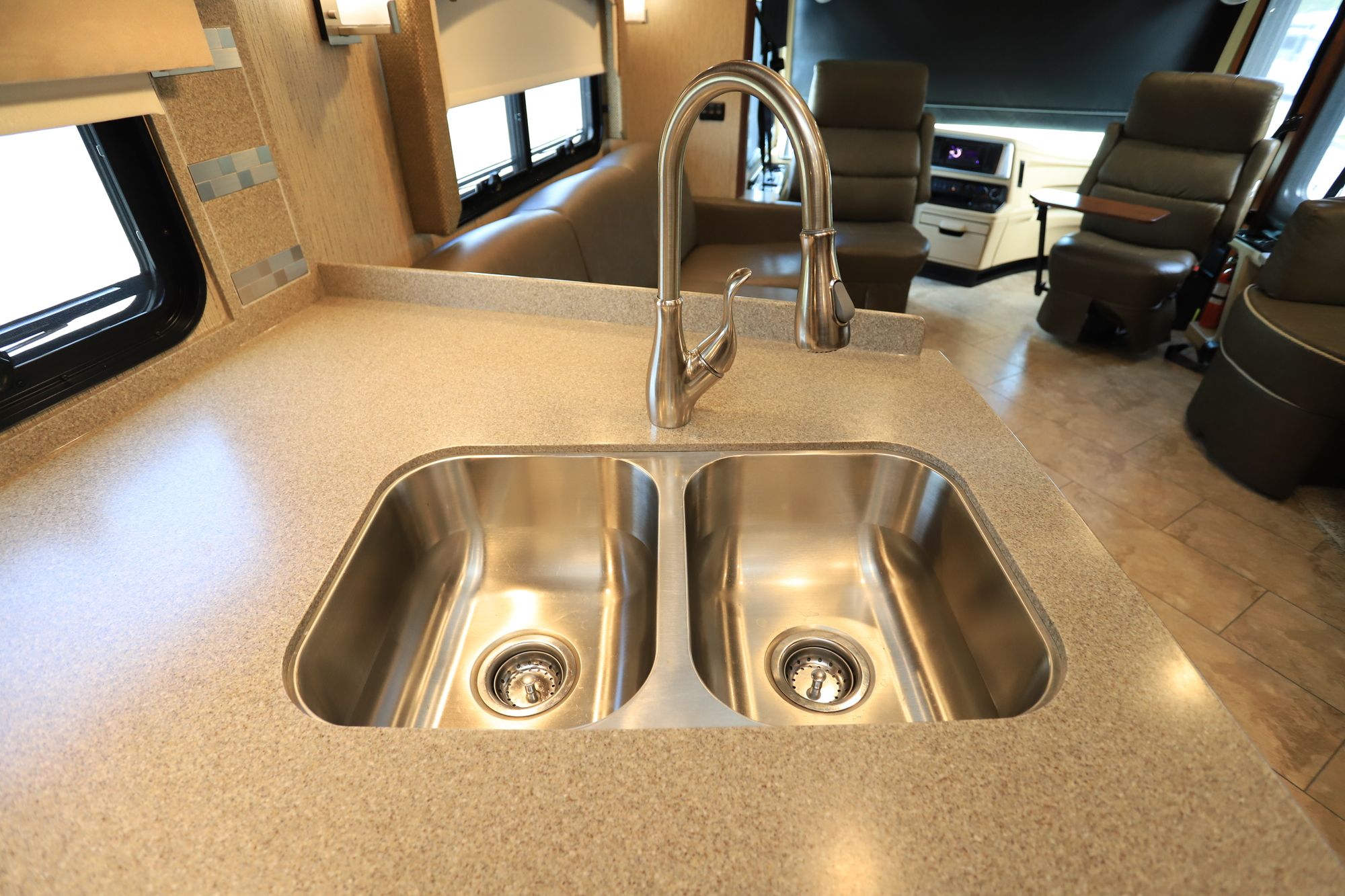 Used 2016 Newmar Ventana Le 3436 Class A  For Sale