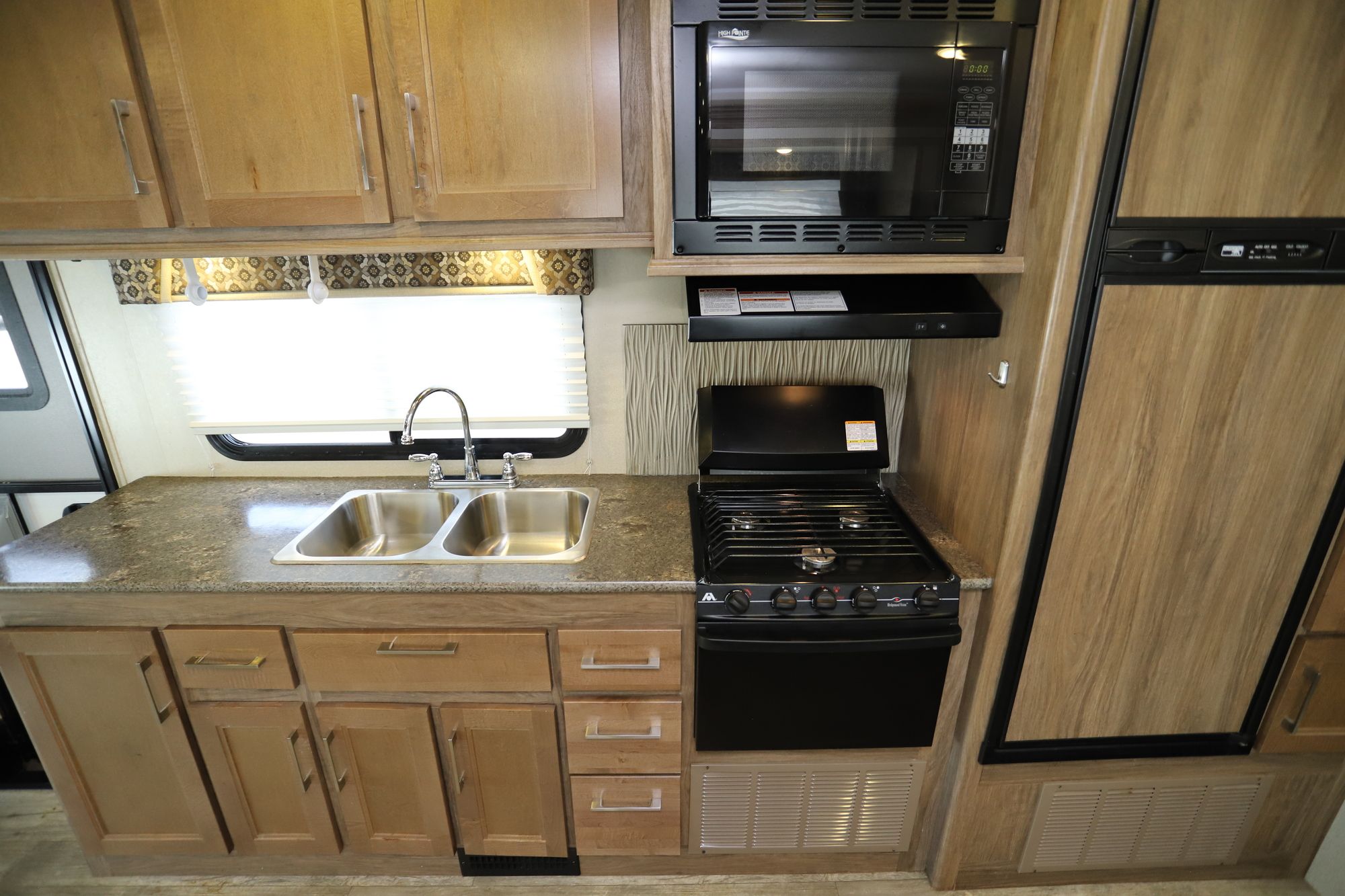 Used 2018 Jayco Envoy 29L Class C  For Sale