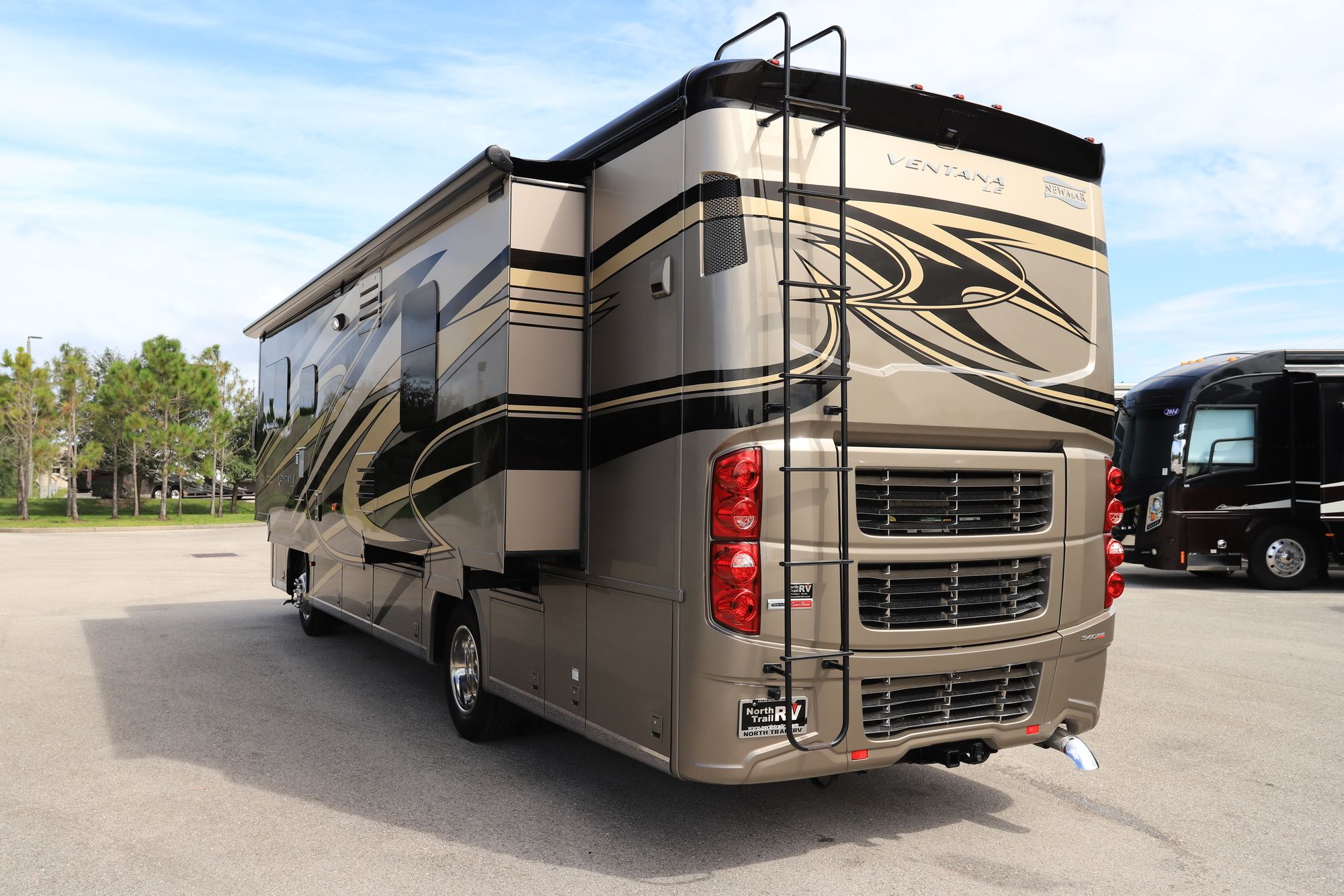 Used 2016 Newmar Ventana Le 3436 Class A  For Sale