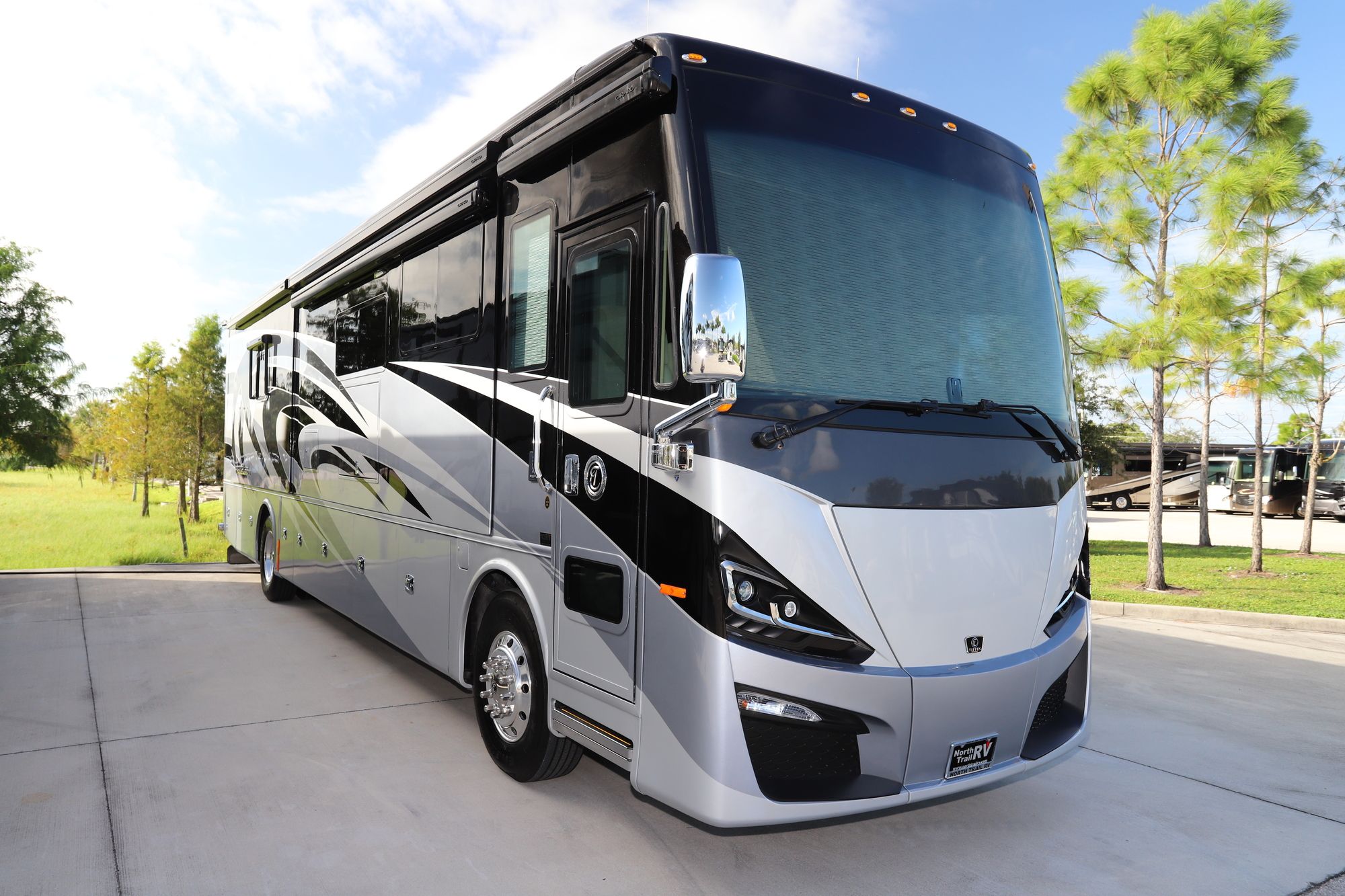 New 2021 Tiffin Motor Homes Phaeton 40IH Class A  For Sale