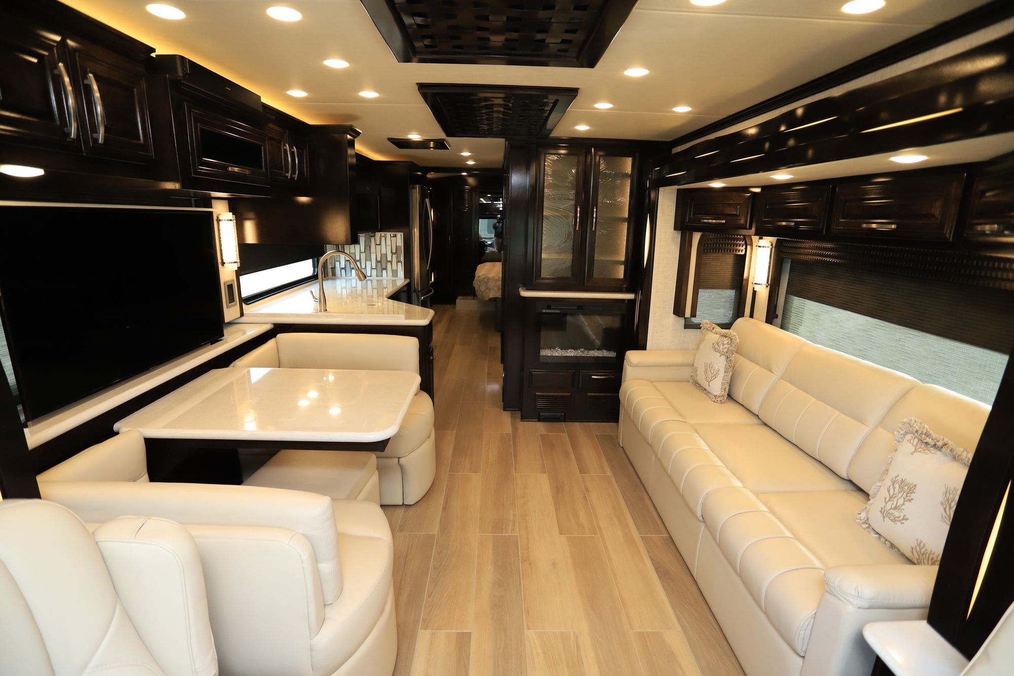 Used 2021 Newmar New Aire 3543 Class A  For Sale