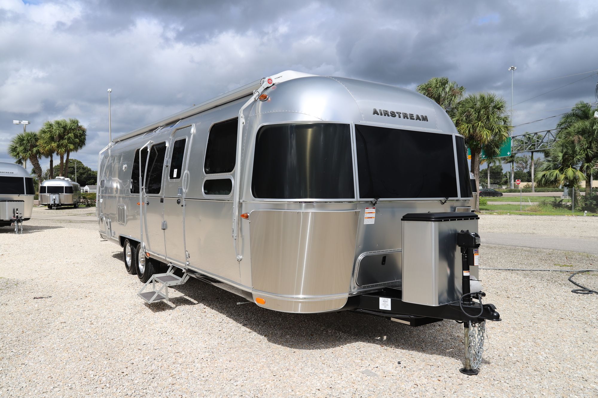 New 2021 Airstream Flying Cloud 30FB Travel Trailer  For Sale