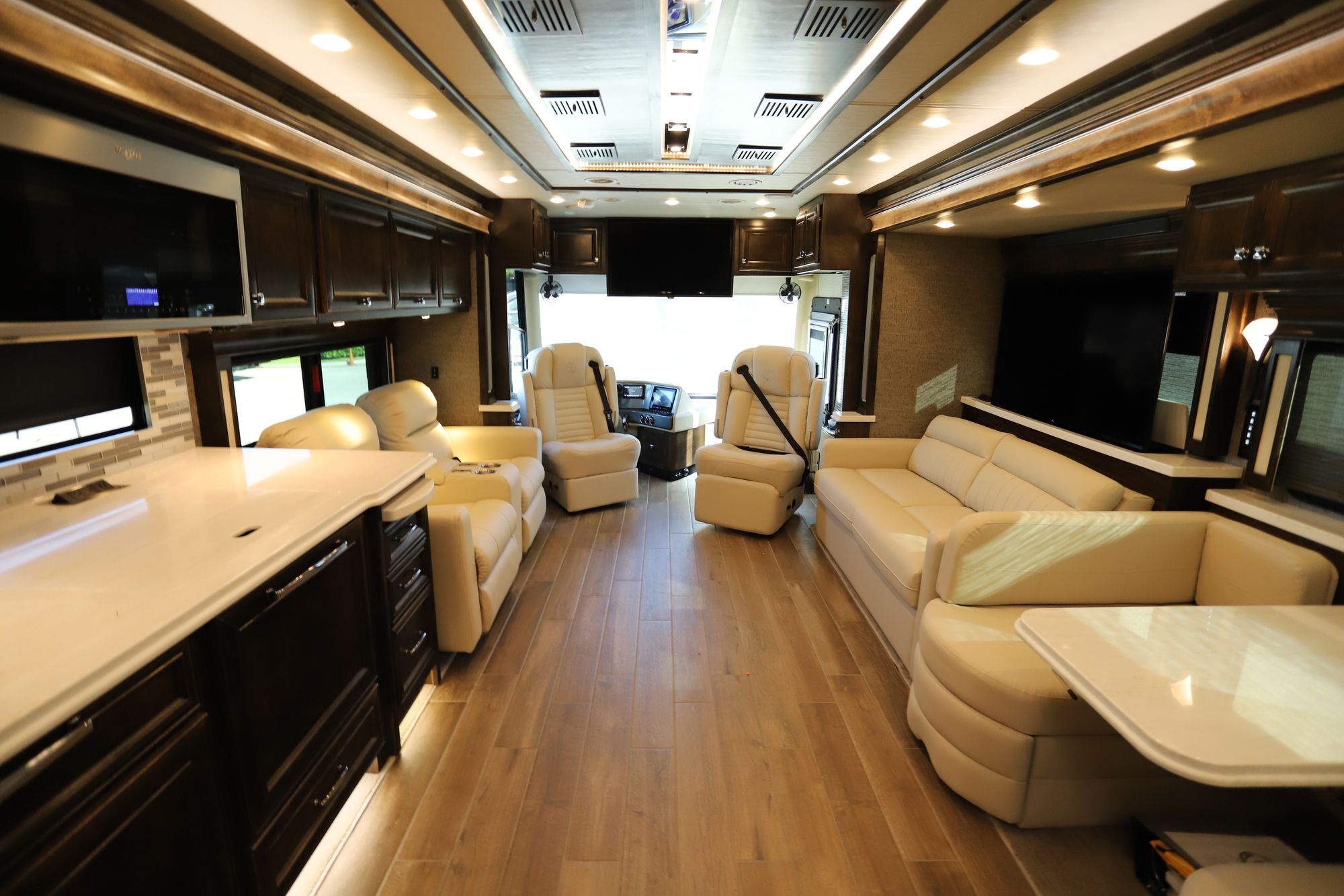 New 2021 Tiffin Motor Homes Phaeton 40IH Class A  For Sale