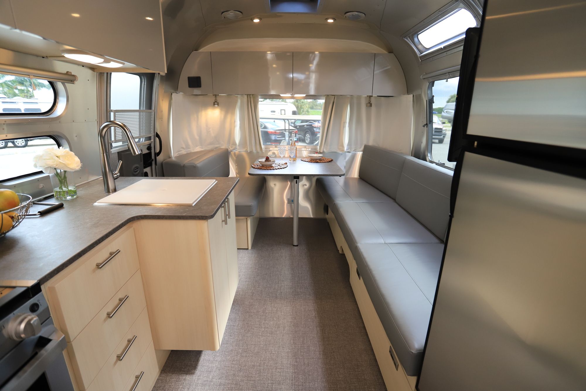 New 2021 Airstream Flying Cloud 27FB Travel Trailer  For Sale