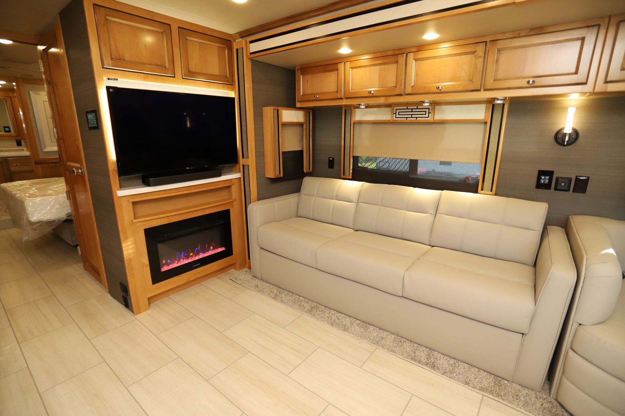 New 2021 Tiffin Motor Homes Allegro Red 38KA Class A  For Sale