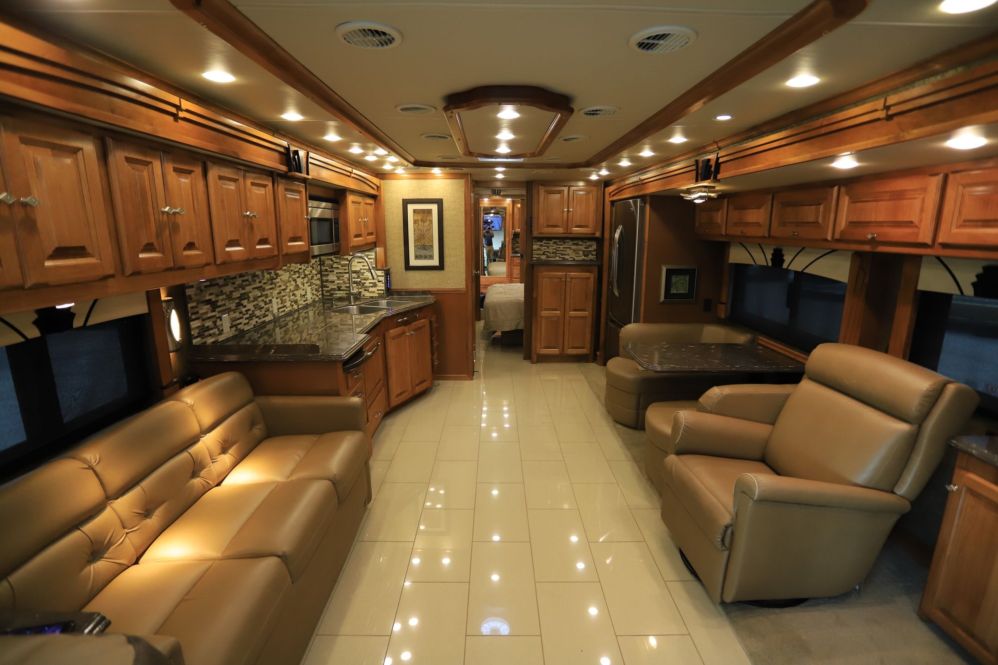 Used 2015 Tiffin Motor Homes Phaeton 40QBH Class A  For Sale