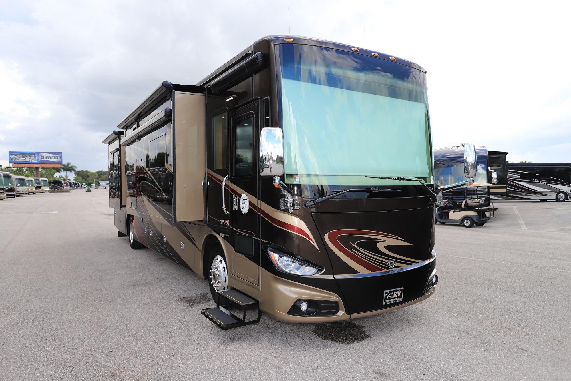 Used 2015 Tiffin Motor Homes Phaeton 40QBH Class A  For Sale